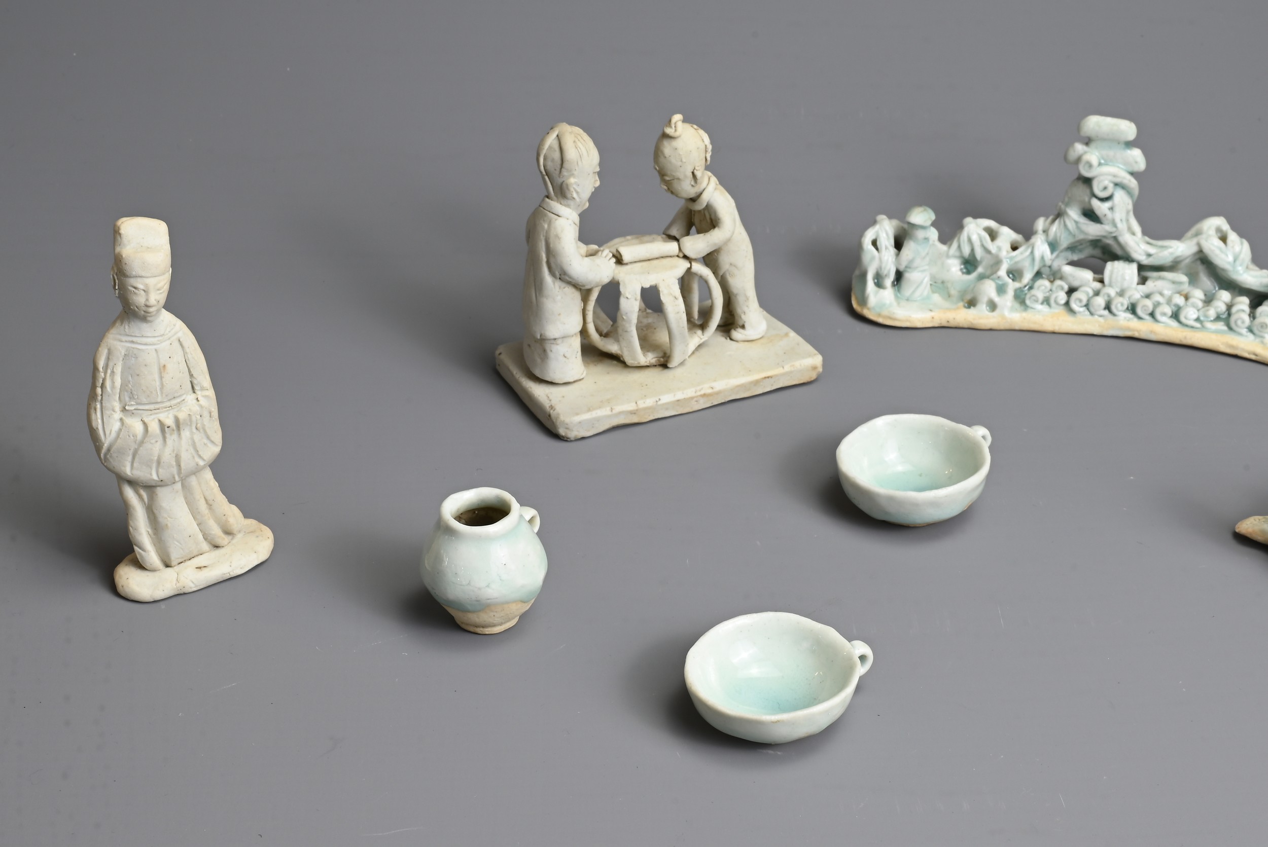 A GROUP OF CHINESE QINGBAI WARE AND BISCUIT PORCELAIN ITEMS. To include a pair of glazed joss - Image 2 of 10