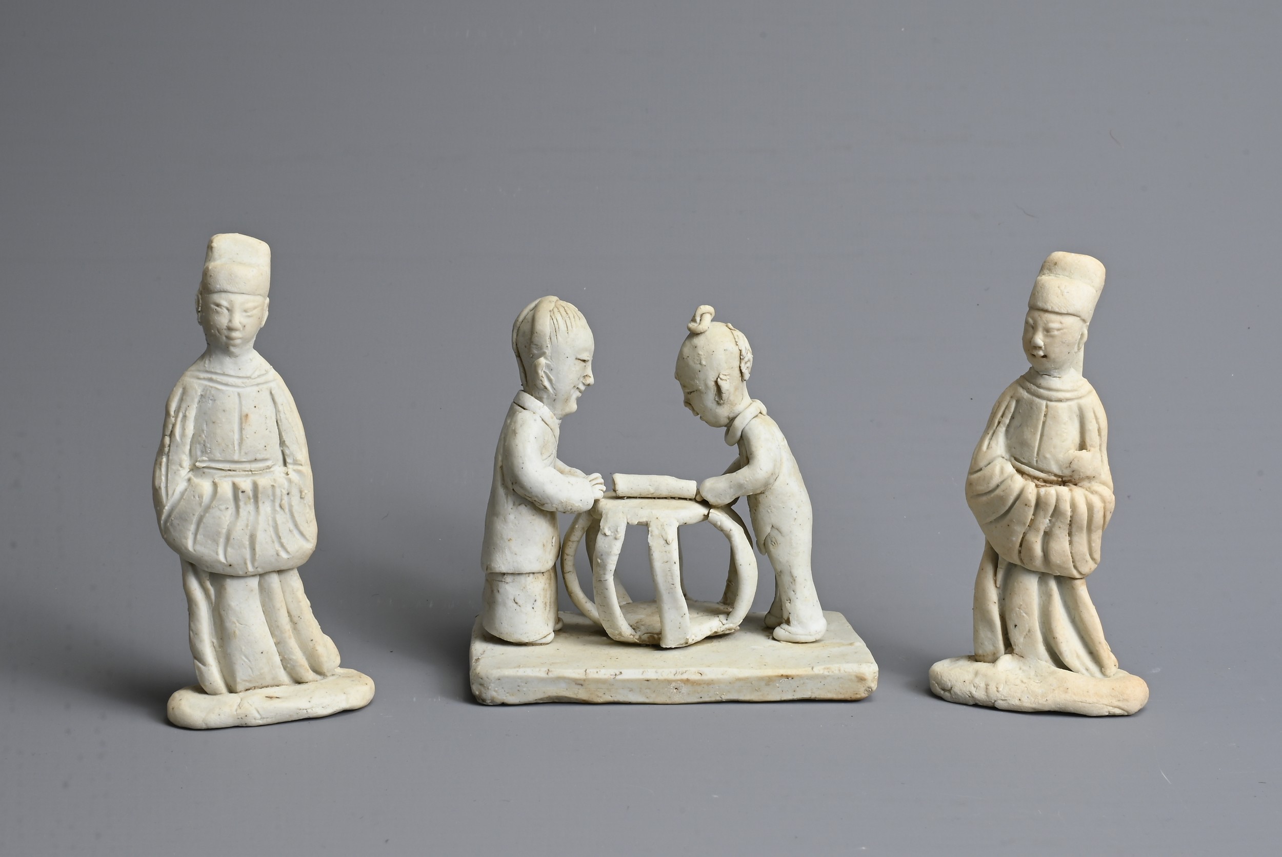 A GROUP OF CHINESE QINGBAI WARE AND BISCUIT PORCELAIN ITEMS. To include a pair of glazed joss - Image 6 of 10