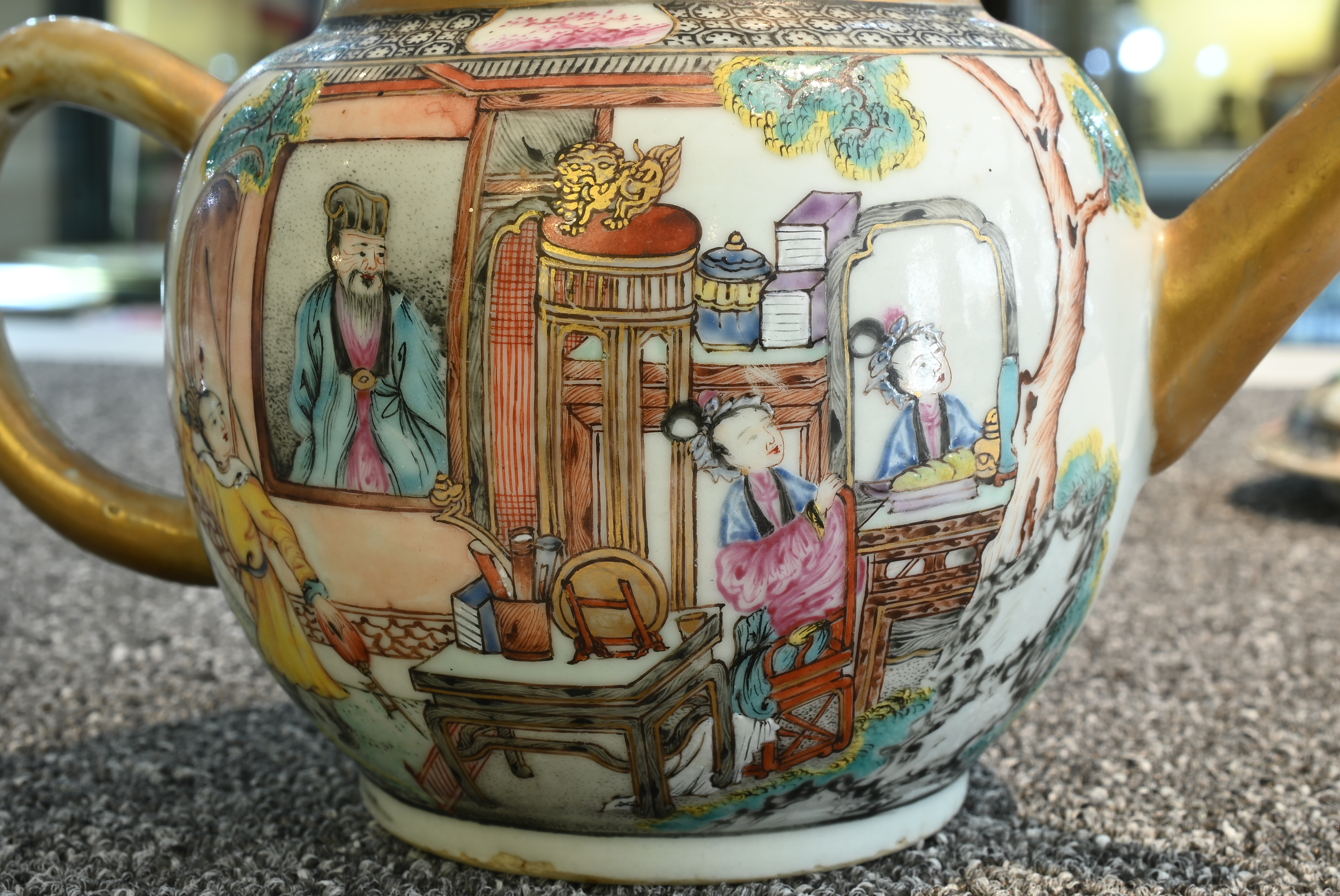A FINE CHINESE FAMILLE ROSE PORCELAIN TEAPOT, 18TH CENTURY - Image 19 of 21