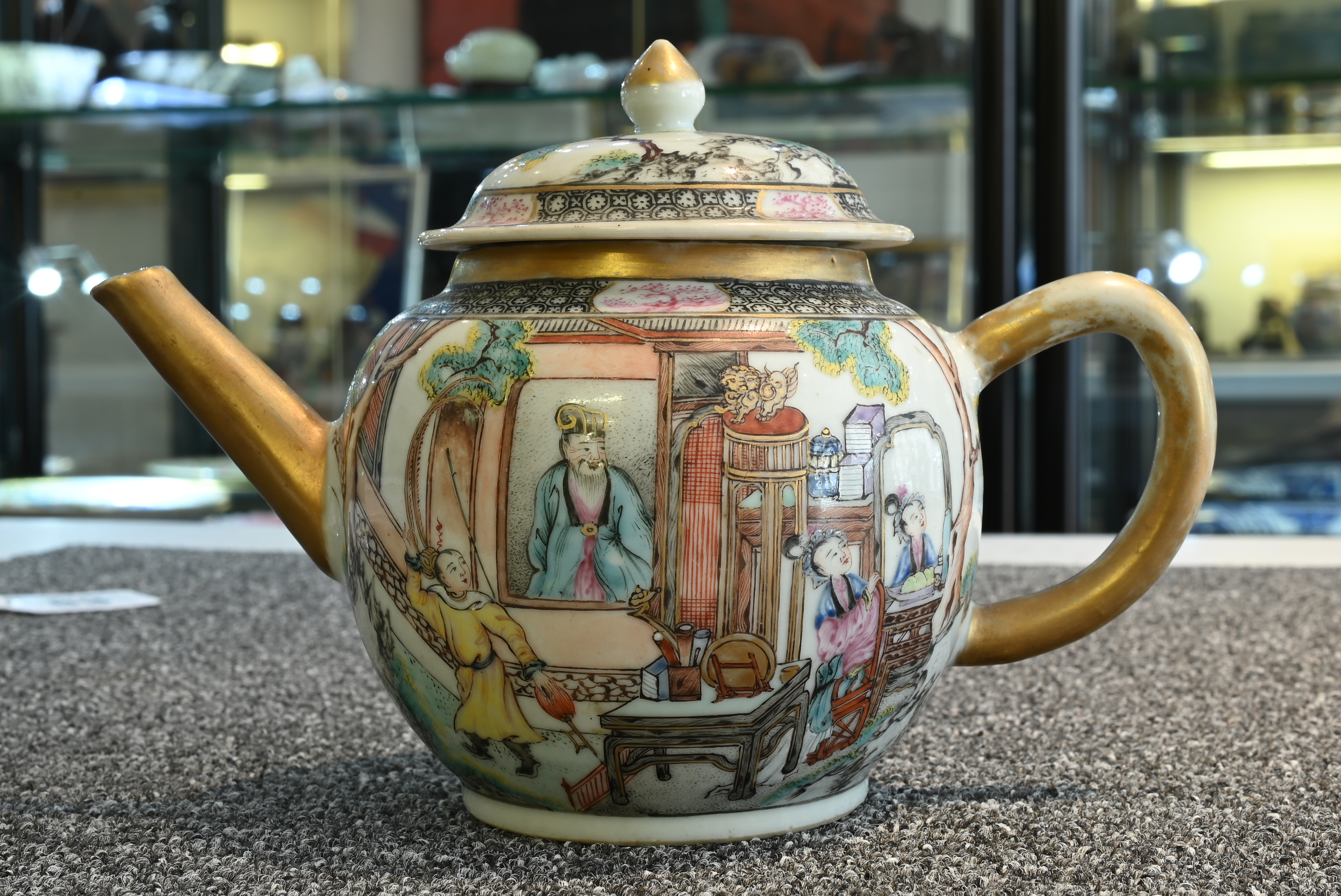 A FINE CHINESE FAMILLE ROSE PORCELAIN TEAPOT, 18TH CENTURY - Image 21 of 21