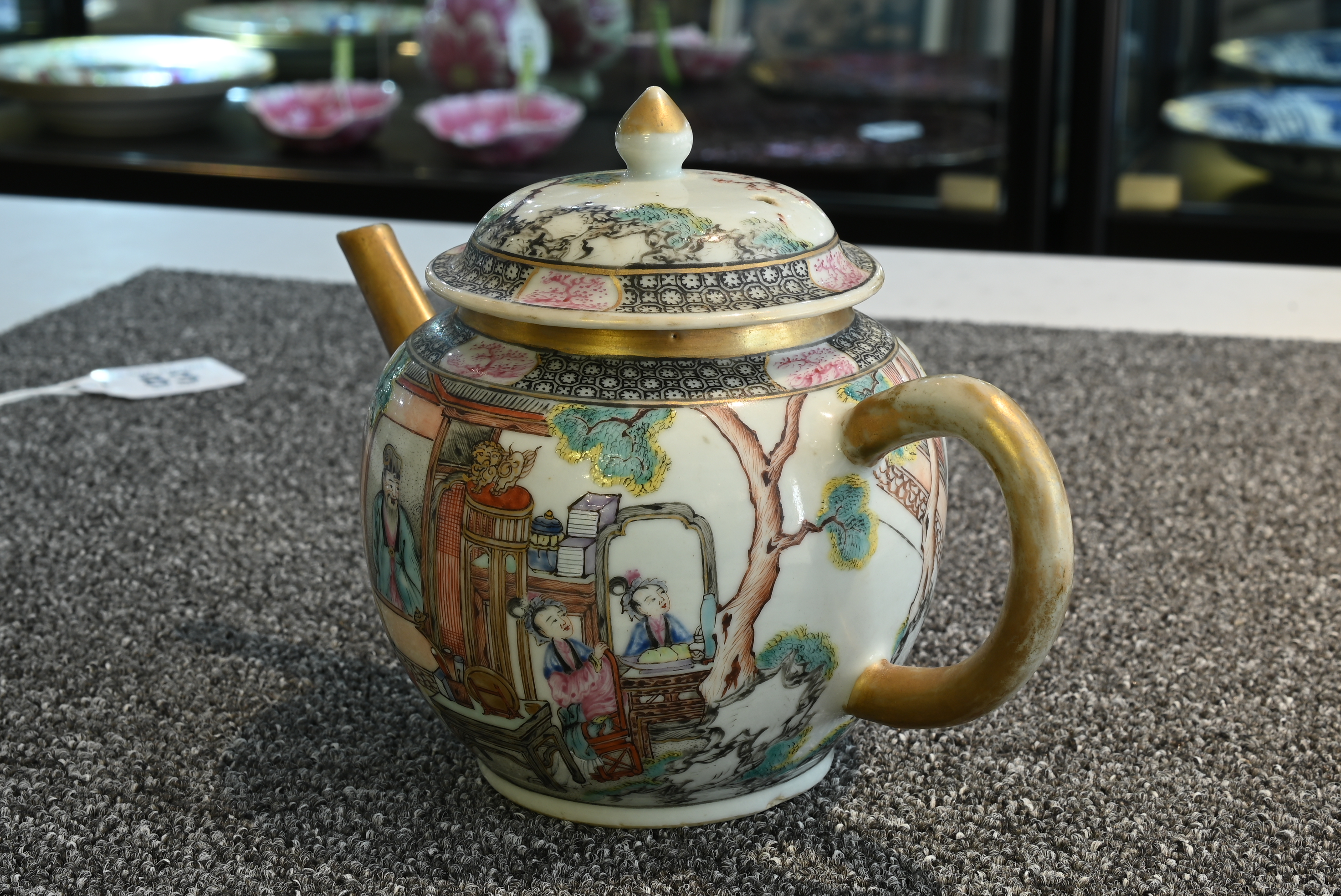 A FINE CHINESE FAMILLE ROSE PORCELAIN TEAPOT, 18TH CENTURY - Image 9 of 21