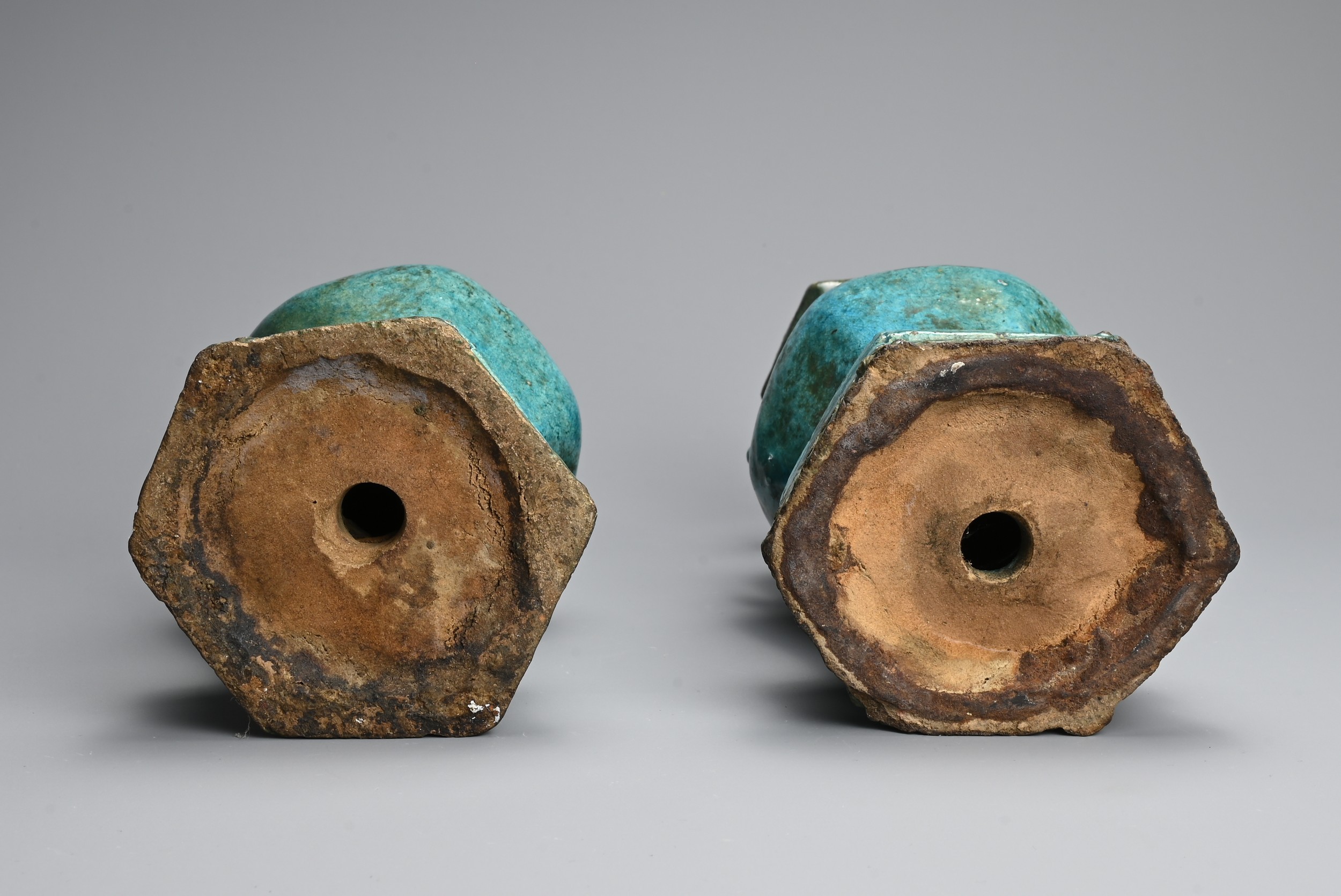 A PAIR OF CHINESE TURQUOISE GLAZED STONEWARE VASES, LATE MING DYNASTY. Of baluster form decorated - Image 5 of 6