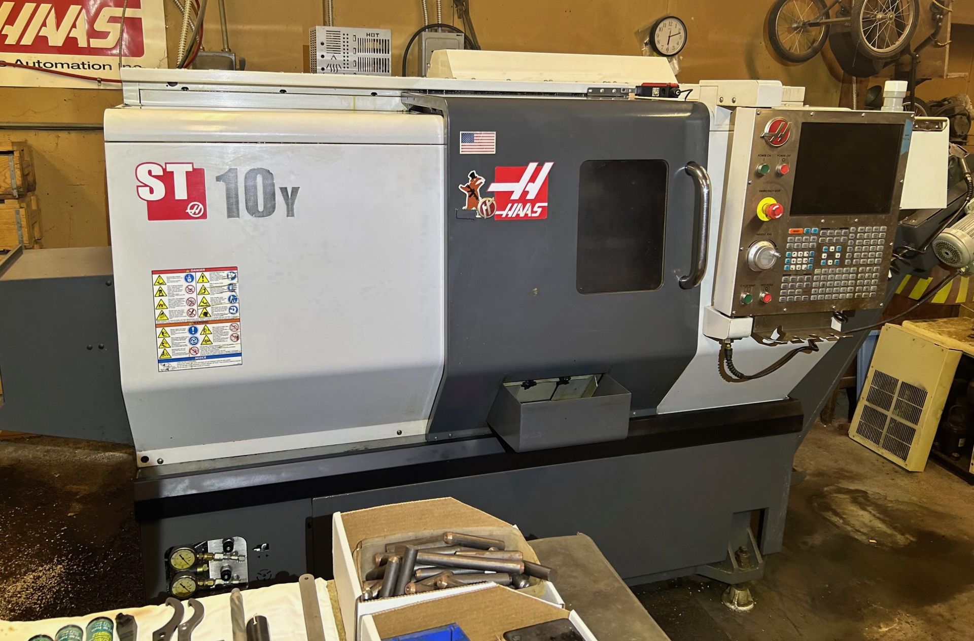 Haas ST-10Y CNC Lathe, (2013) SN: 3095763, Live Tooling, Hennig Chip Conveyor, Model: 30-5494B, incl - Image 8 of 32