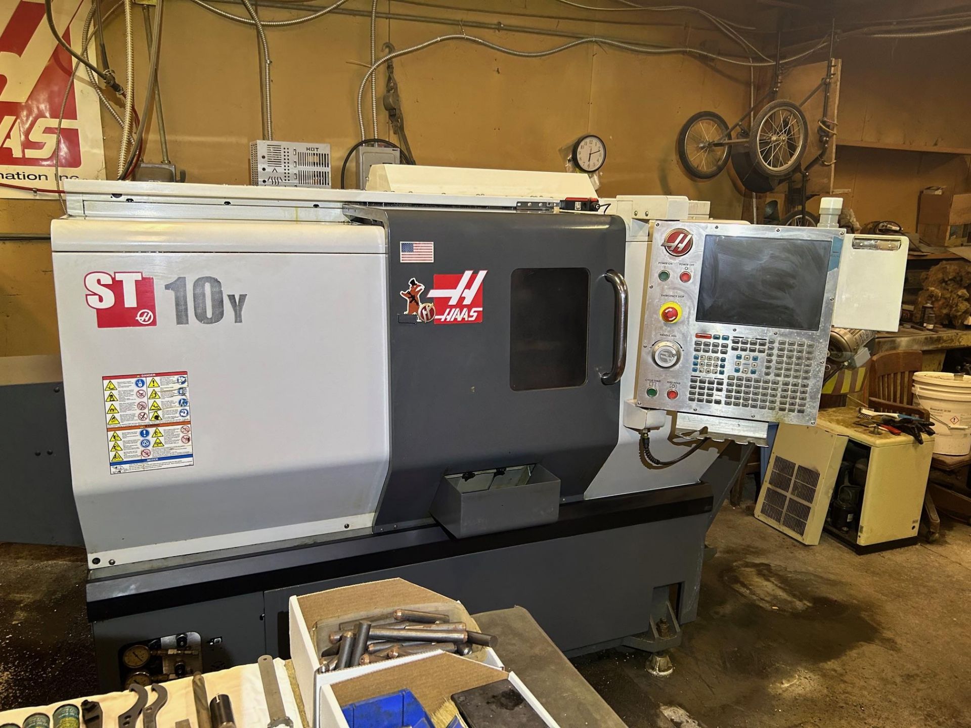 Haas ST-10Y CNC Lathe, (2013) SN: 3095763, Live Tooling, Hennig Chip Conveyor, Model: 30-5494B, incl - Image 9 of 32