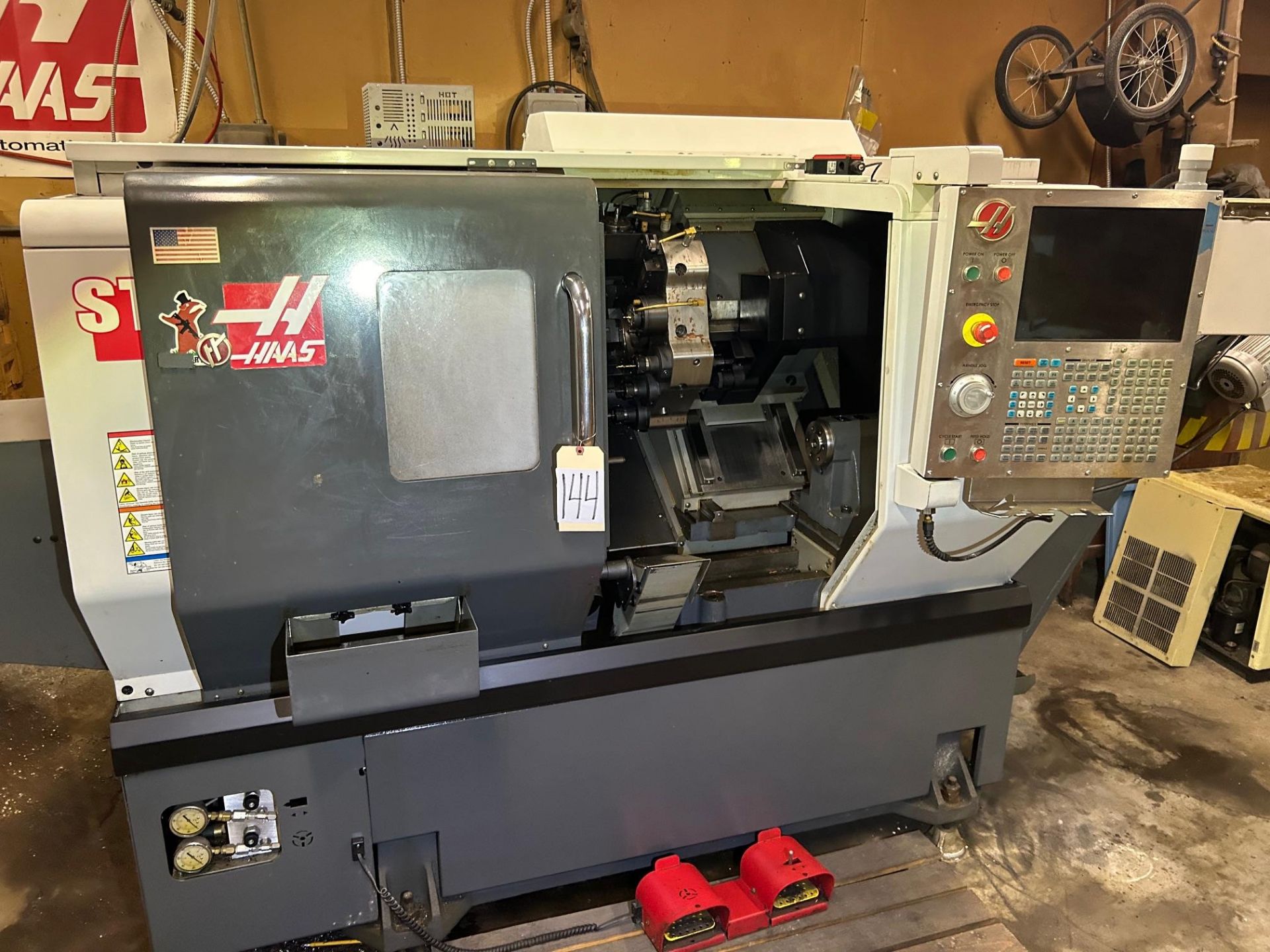 Haas ST-10Y CNC Lathe, (2013) SN: 3095763, Live Tooling, Hennig Chip Conveyor, Model: 30-5494B, incl - Image 7 of 32