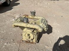 GARDENER DENVER VACUUM PUMP