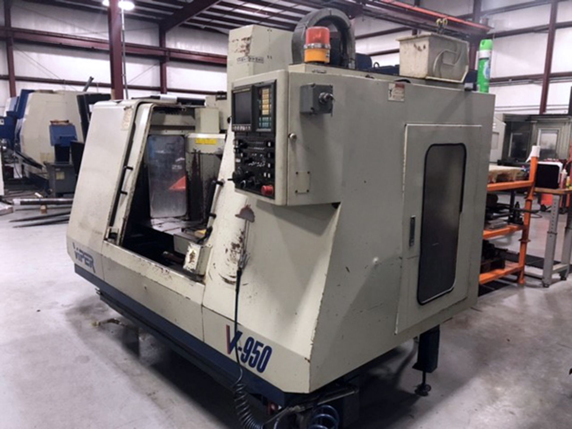 Viper V-950 Vertical Machining Center (2001) - Image 8 of 12