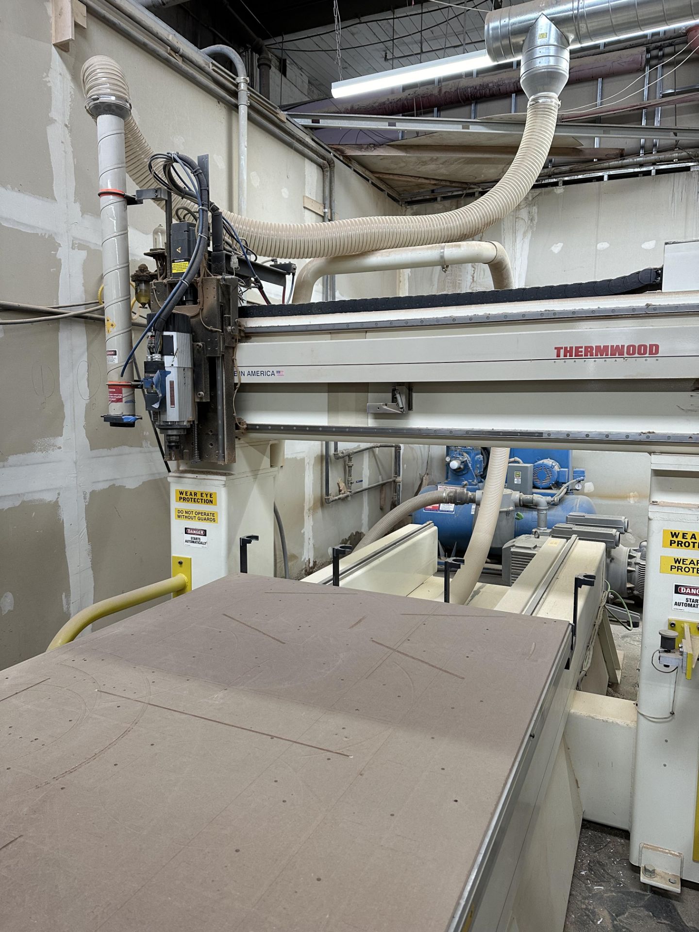 Thermwood C40-472 CNC Router (2005) - Image 4 of 4