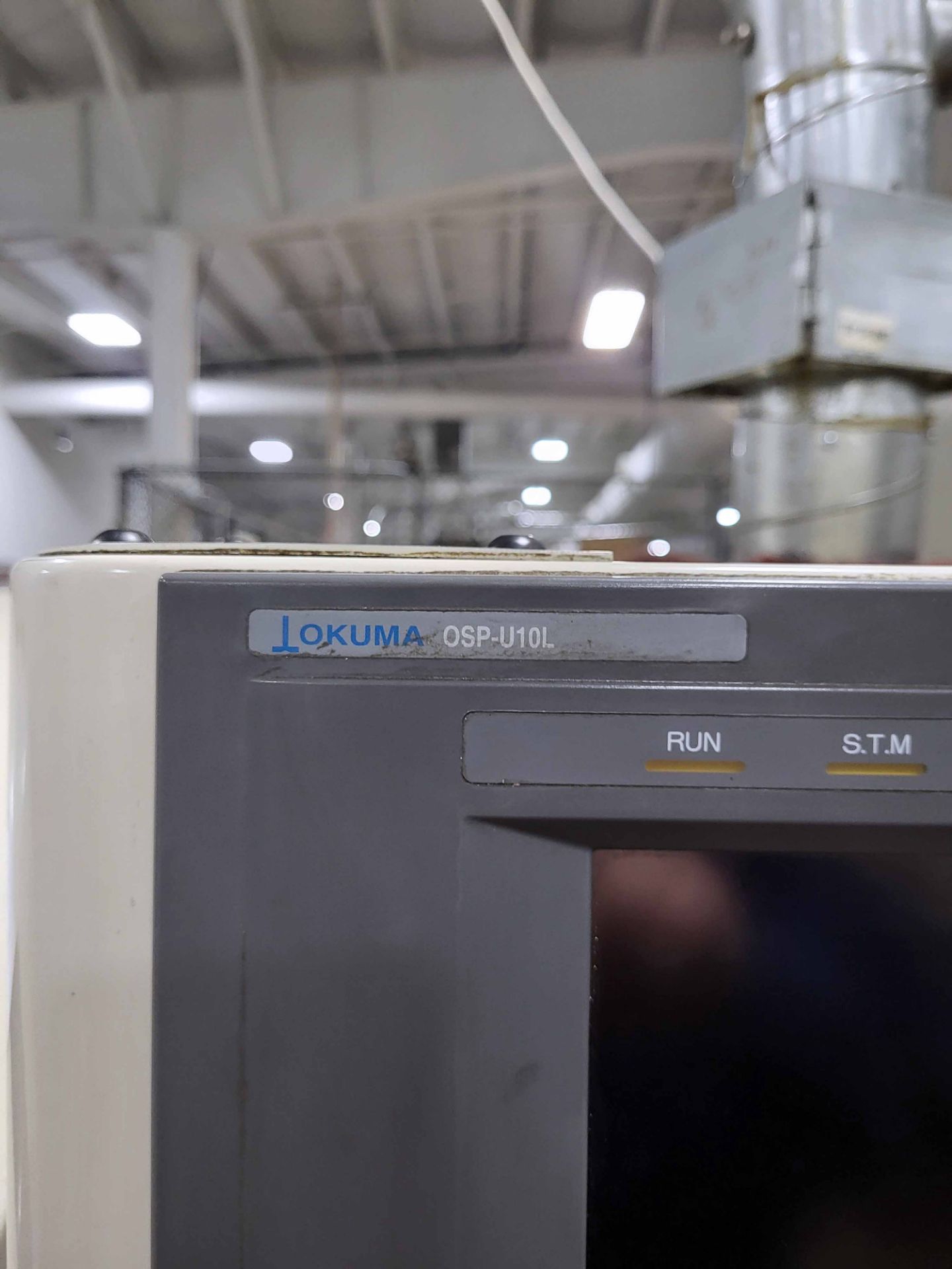 Okuma Crown L1060 CNC Lathe (2000) - Image 3 of 8