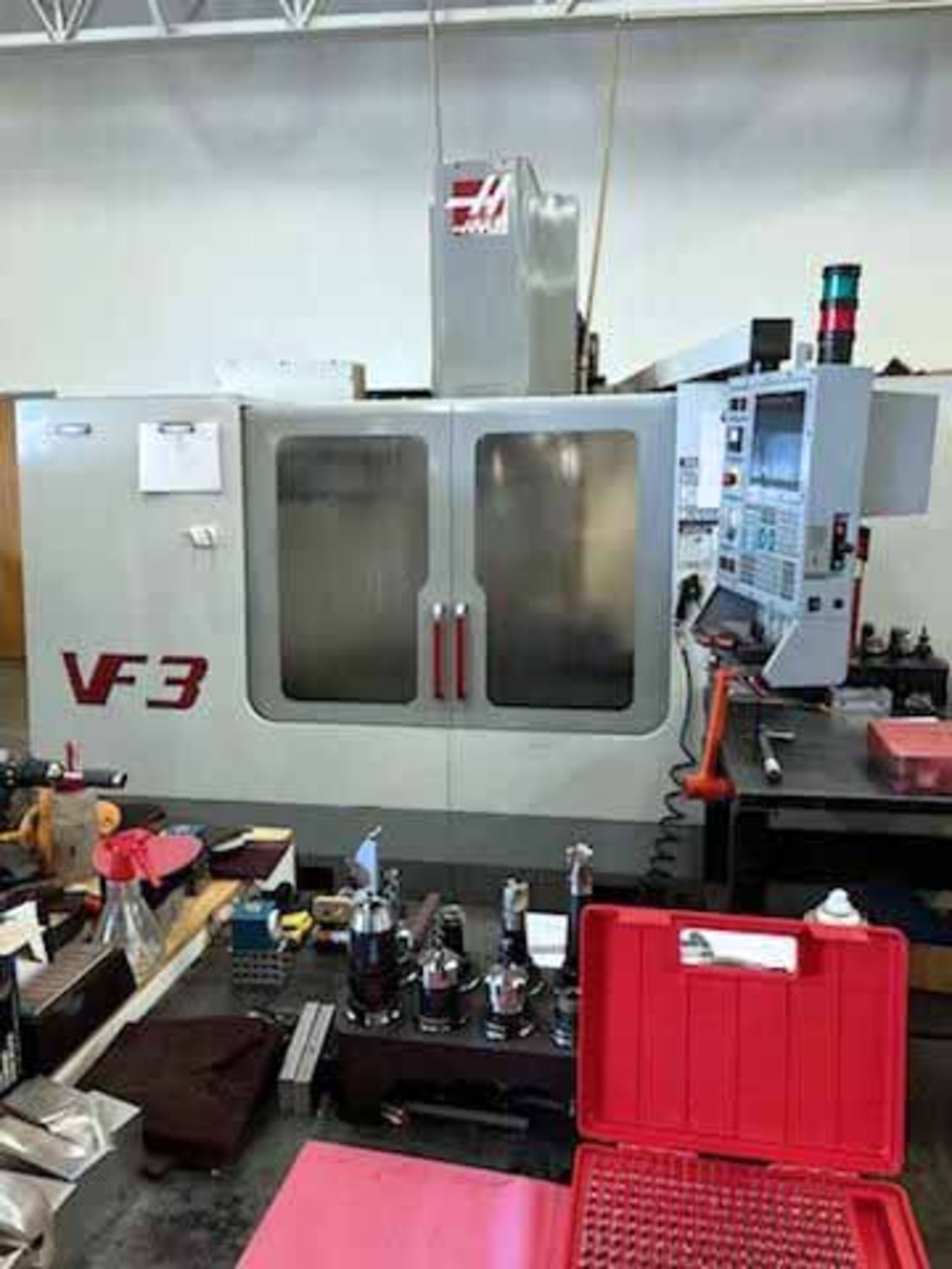 Haas VF-3 Vertical Machining Center (2000) - Image 2 of 9