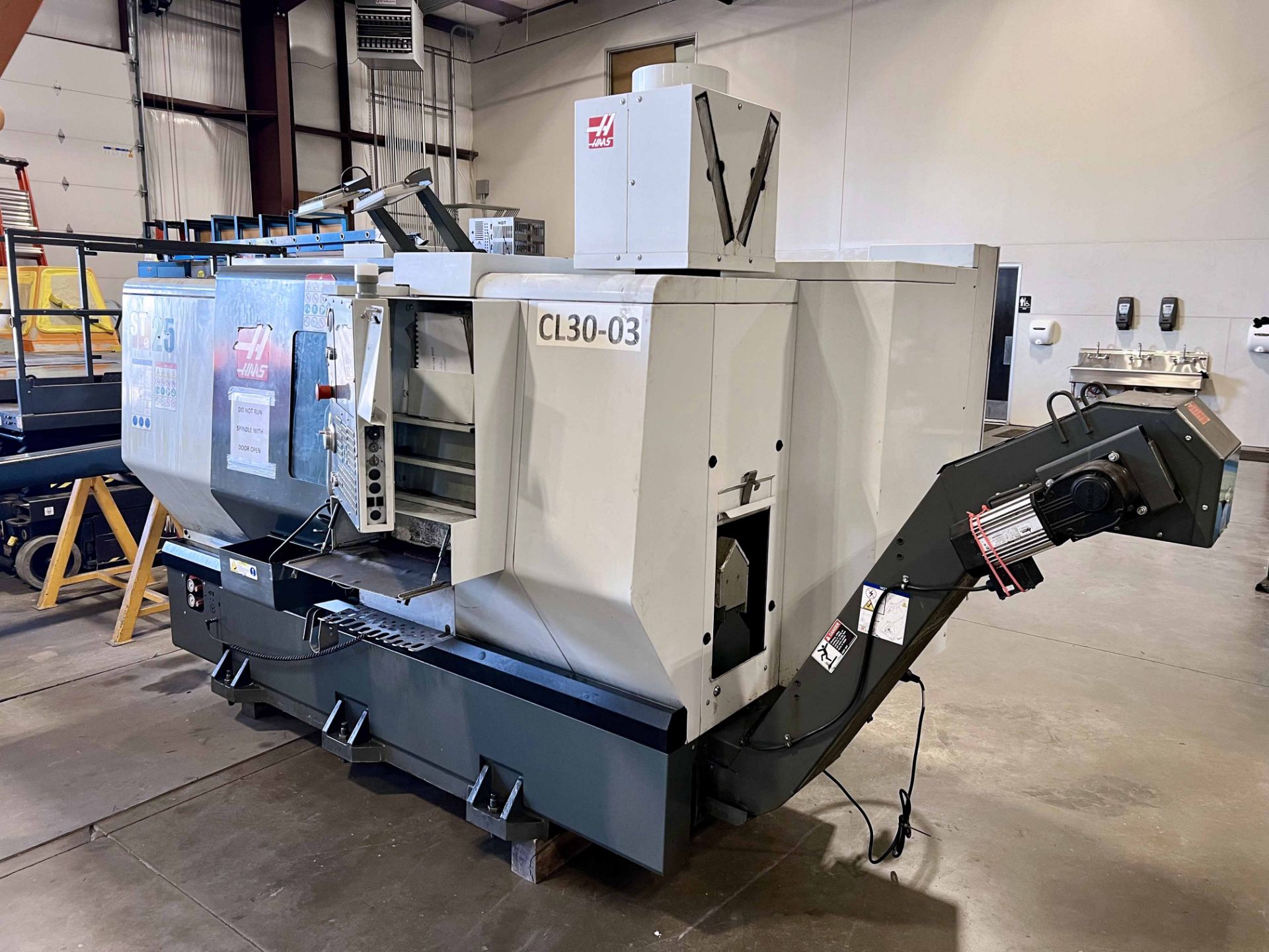 Haas ST-25 CNC Lathe (2018) - Image 8 of 9