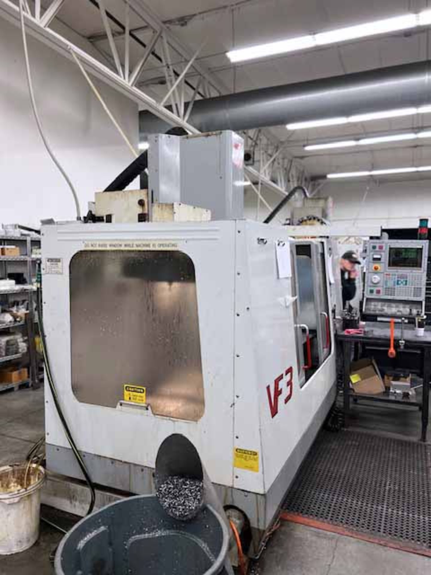 Haas VF-3 Vertical Machining Center (2000) - Image 8 of 9