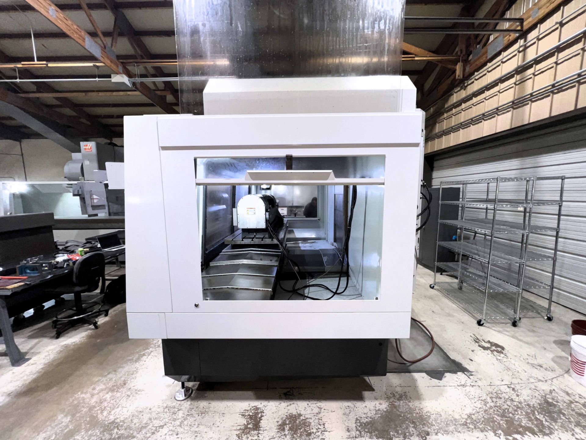 Haas VF-7 Vertical Machining Center (2015) - Image 7 of 13