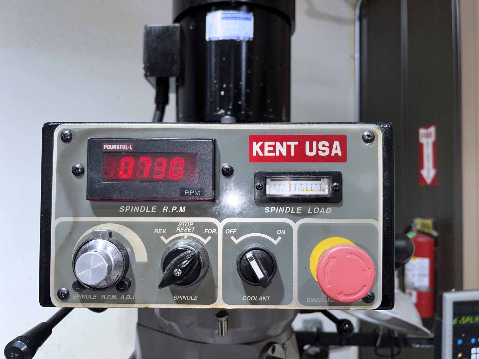 Kent Mill - KTM-3VKF Manual Milling Machine - Image 4 of 5