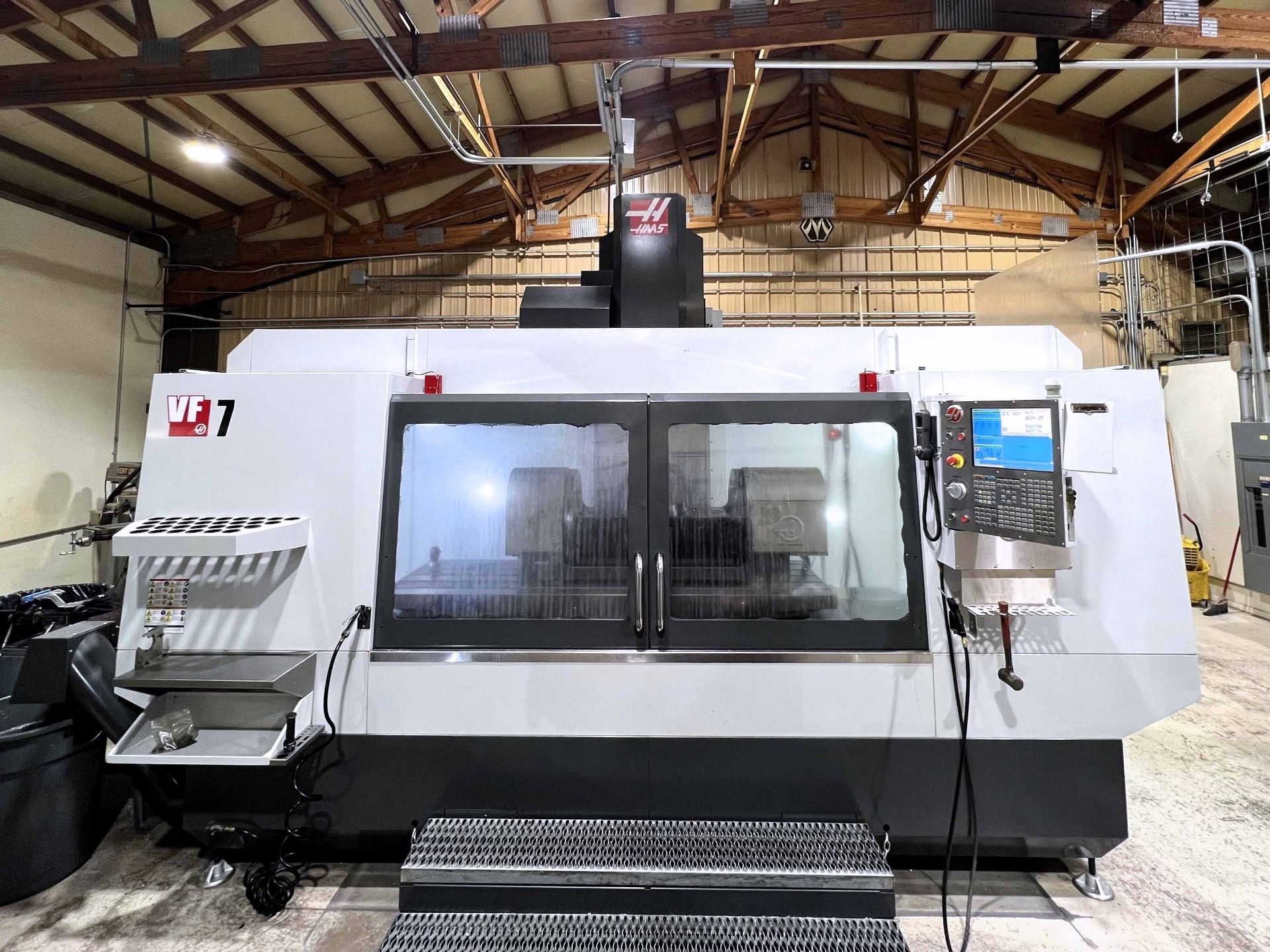 Haas VF-7 Vertical Machining Center (2015) - Image 2 of 13