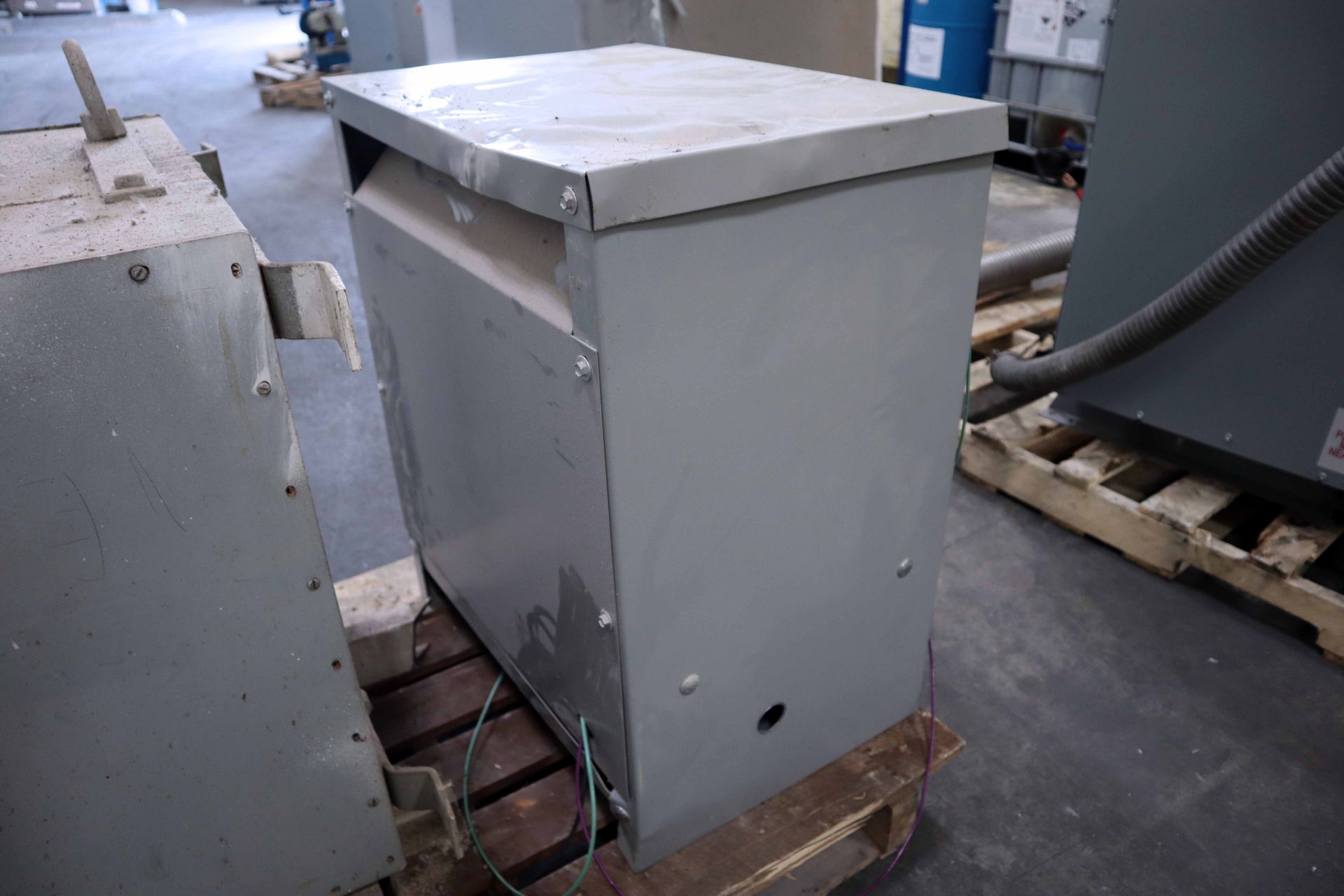 Hevi-Duty 3-Phase Transformer - Image 2 of 3