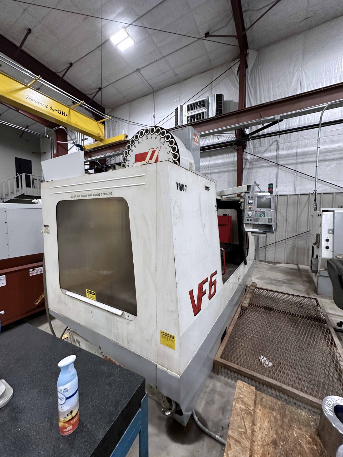 Haas VF-6 CNC Mill (2000) - Image 7 of 10