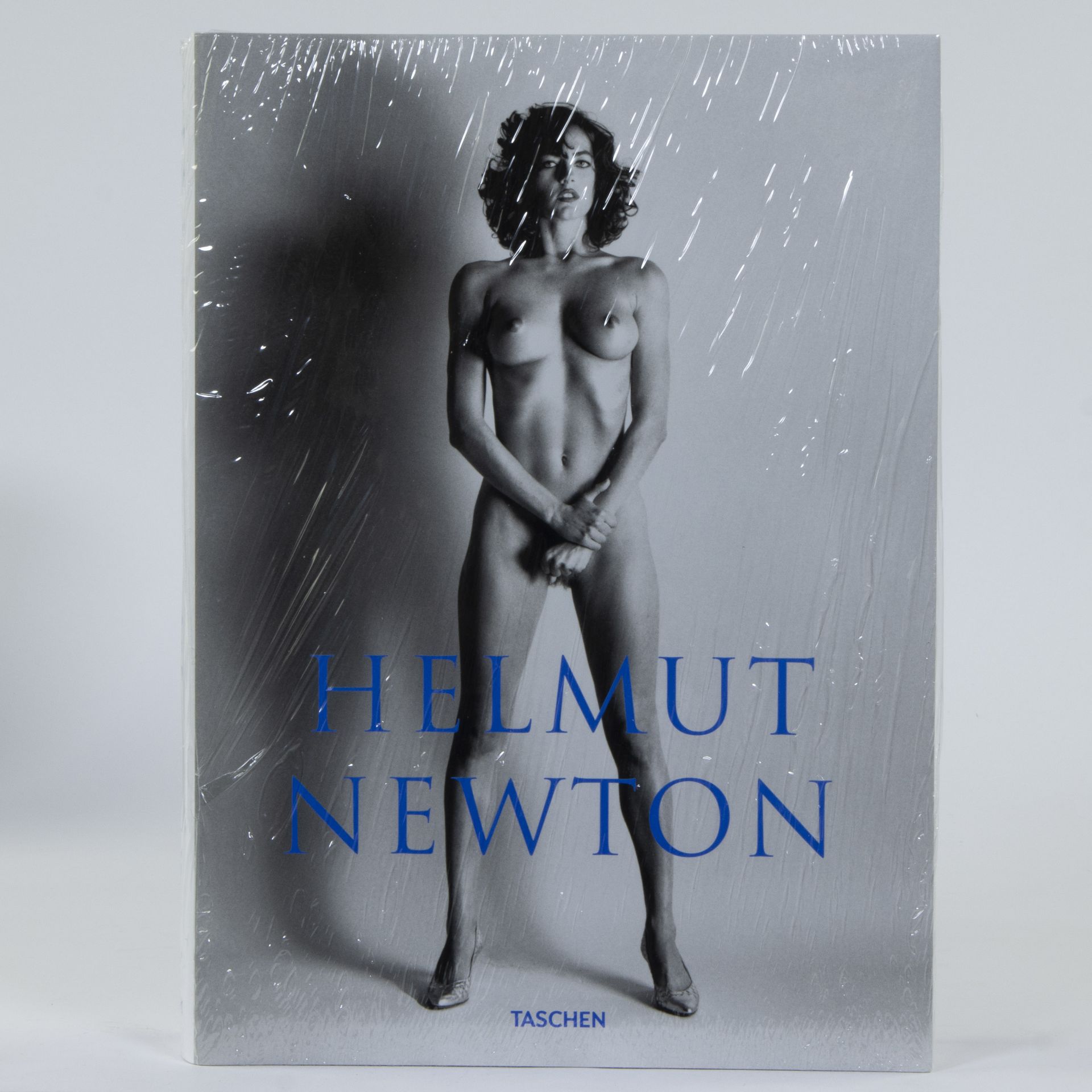 Helmut Newton, SUMO book with upright - Bild 2 aus 2
