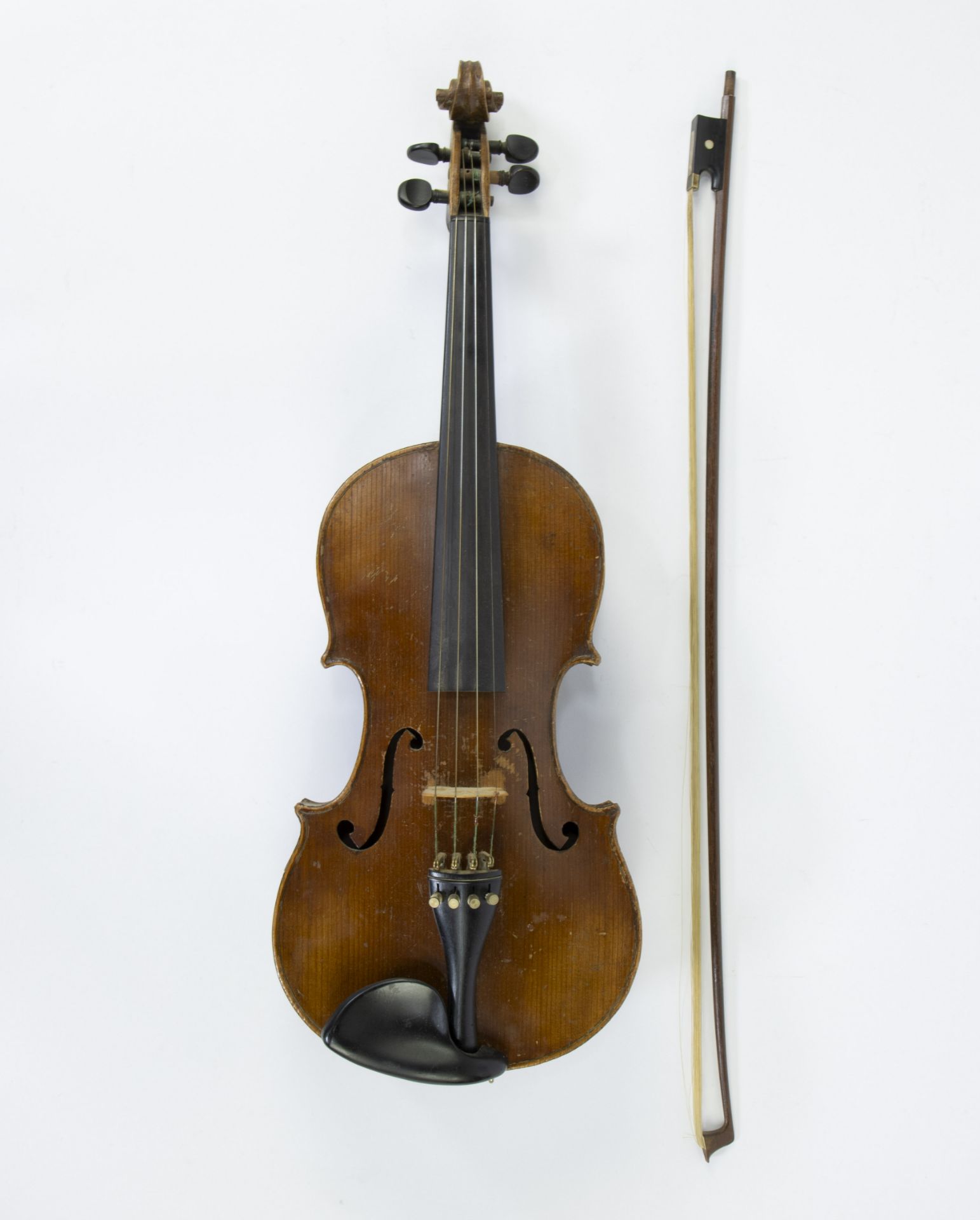 German 4/4 violin with bow