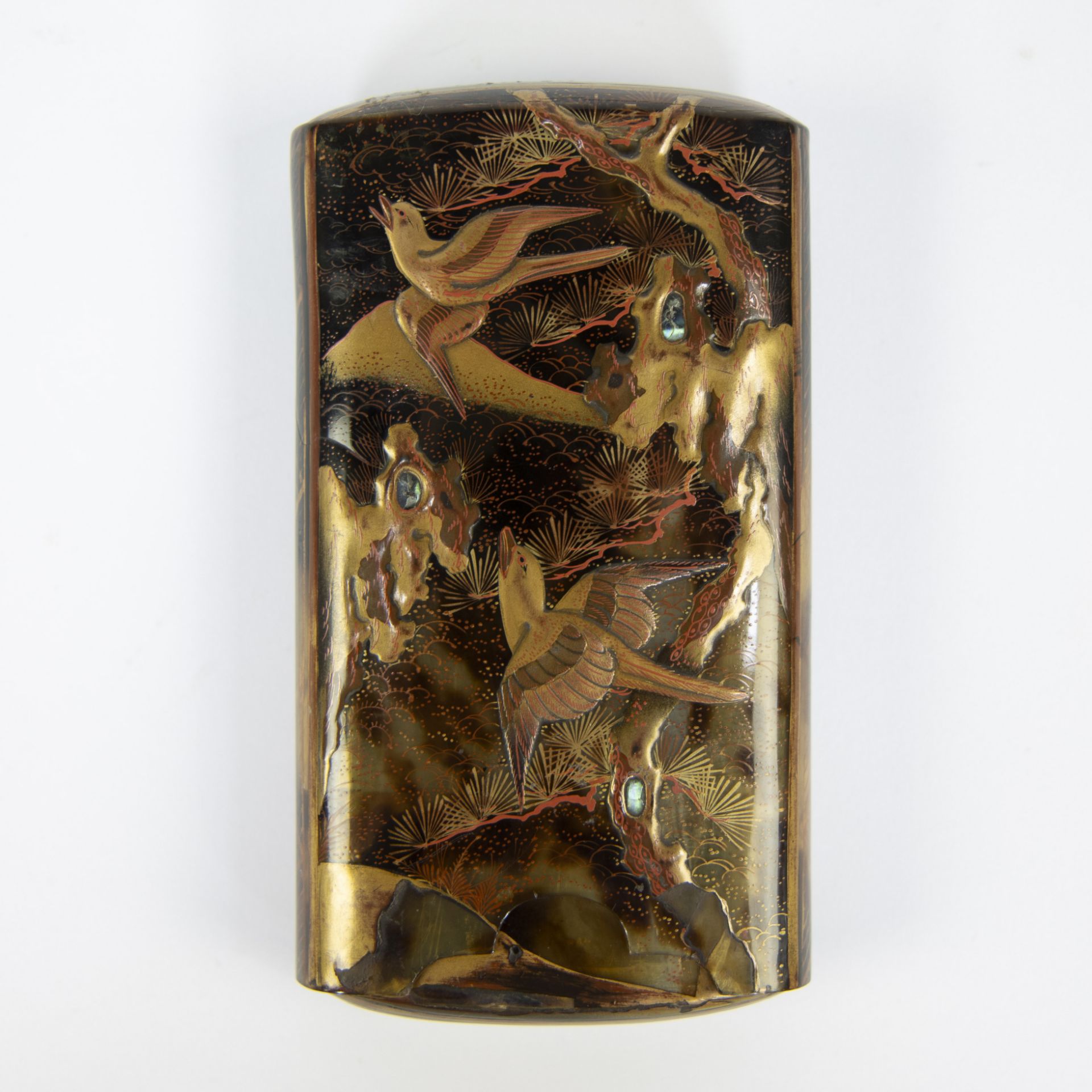 A Japanese Meiji period lacquered tortoiseshell cigar case decorated with cranes and birds in a land - Image 2 of 7