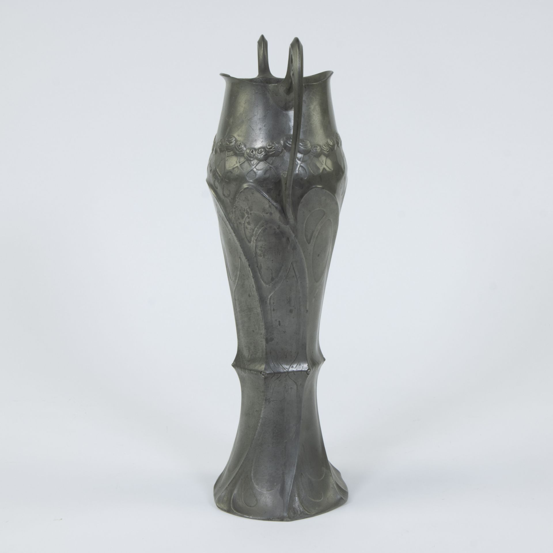 Art Nouveau pewter vase, German, circa 1920 - Image 2 of 4