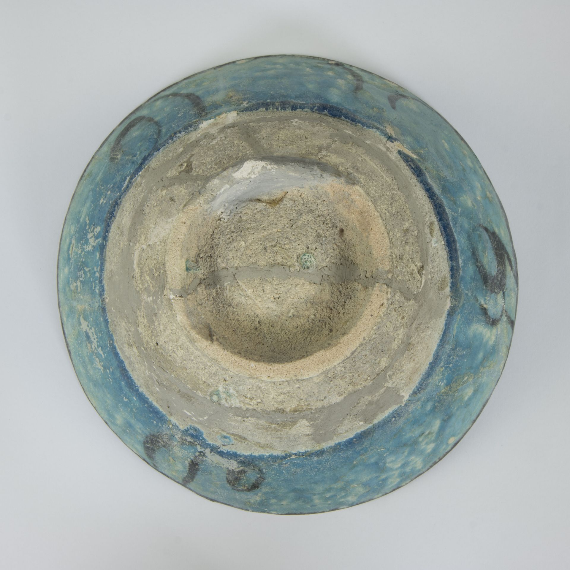 A blue earthenware bowl, Kashan, Iran, 13th century - Bild 6 aus 6