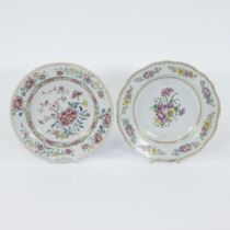 2 Chinese plates famille rose with floral decoration, 18th century