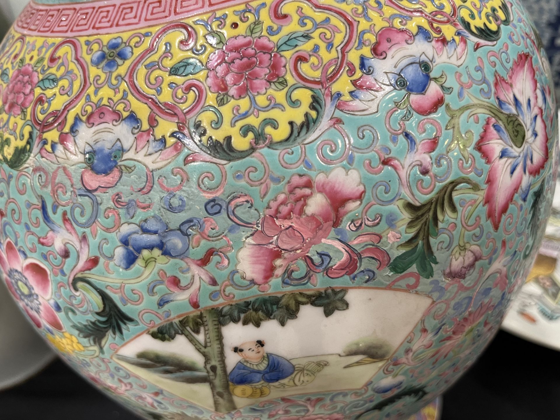 Chinese famille rose vase, 19th century - Image 12 of 15