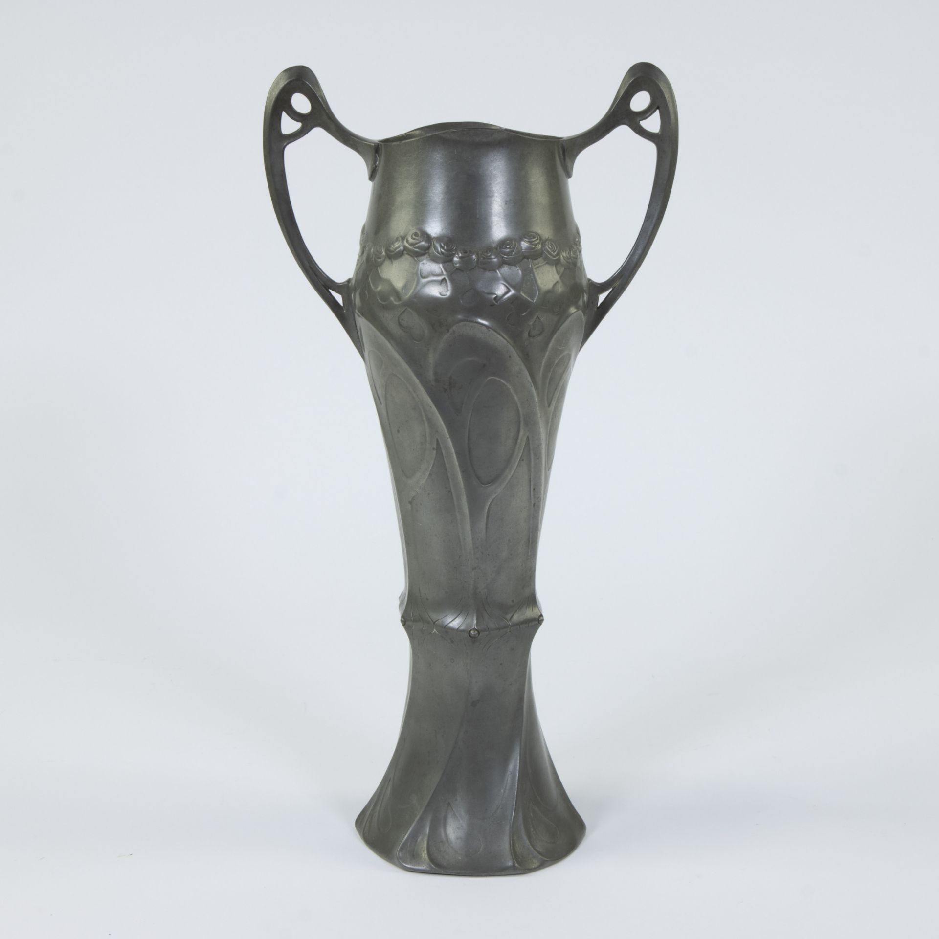 Art Nouveau pewter vase, German, circa 1920 - Image 4 of 4