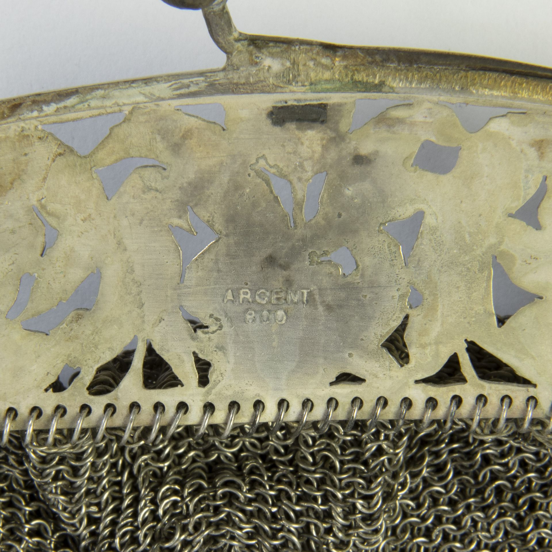 A silver Art Nouveau handbag, marked Argent 800 and purse - Bild 2 aus 3
