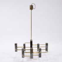 Mid-century modernist chandelier by Gaetano Sciolari for Boulanger, gunmetal and brass, 1970s, with