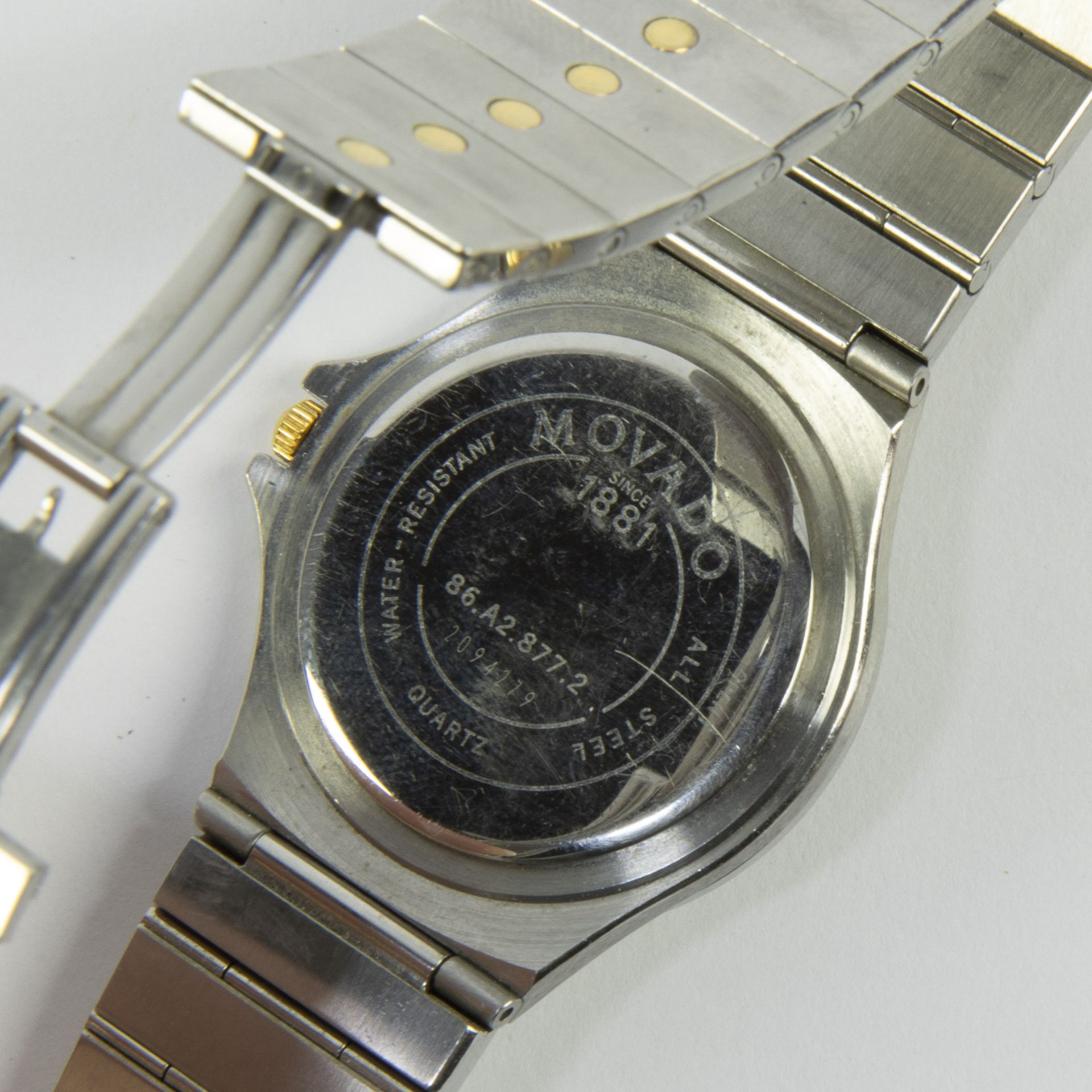 2 wristwatches, TISSOT PR100 Swiss made and MOVADO Quartz Swiss made - Bild 5 aus 6
