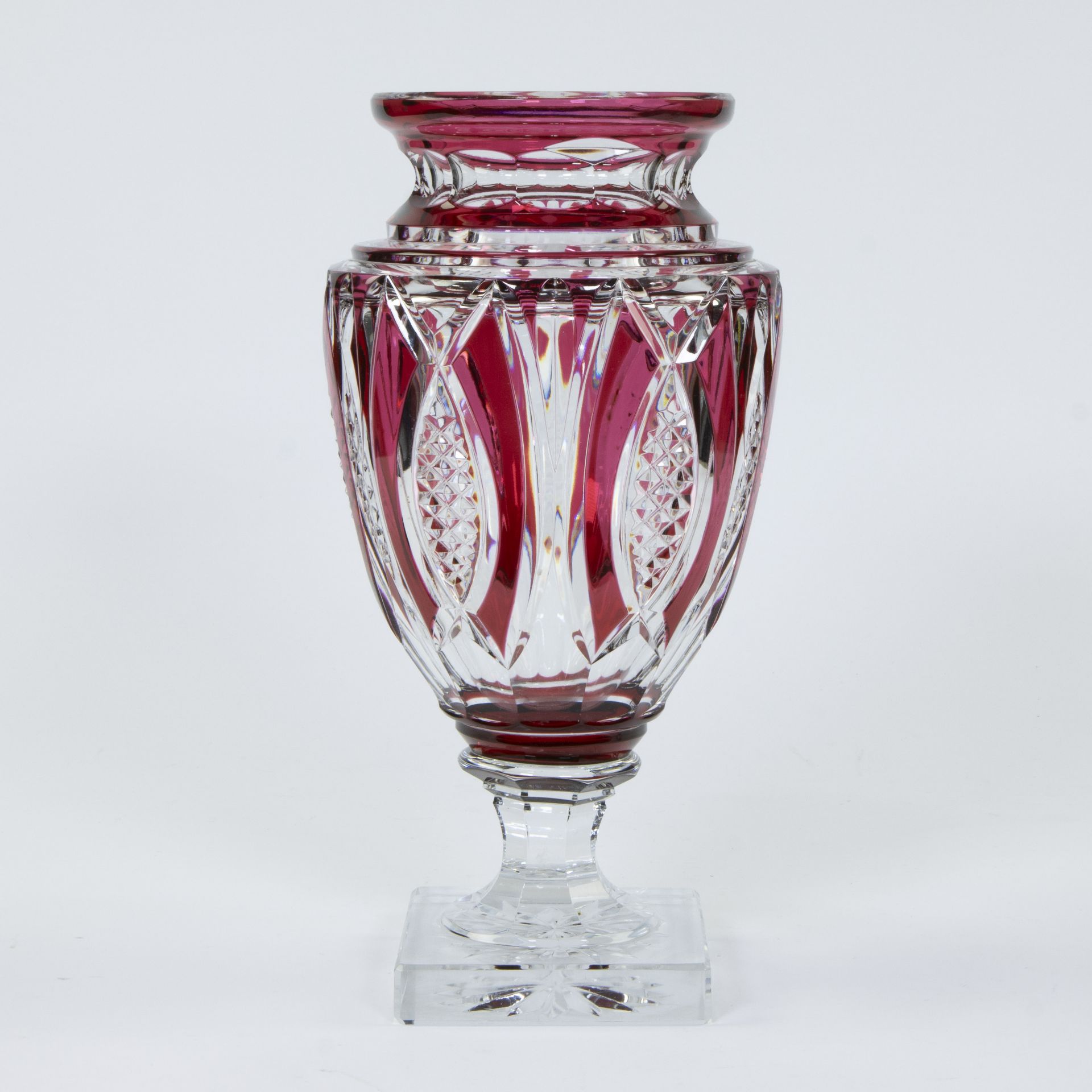 Val Saint Lambert clear and red cut crystal vase model Jupiter