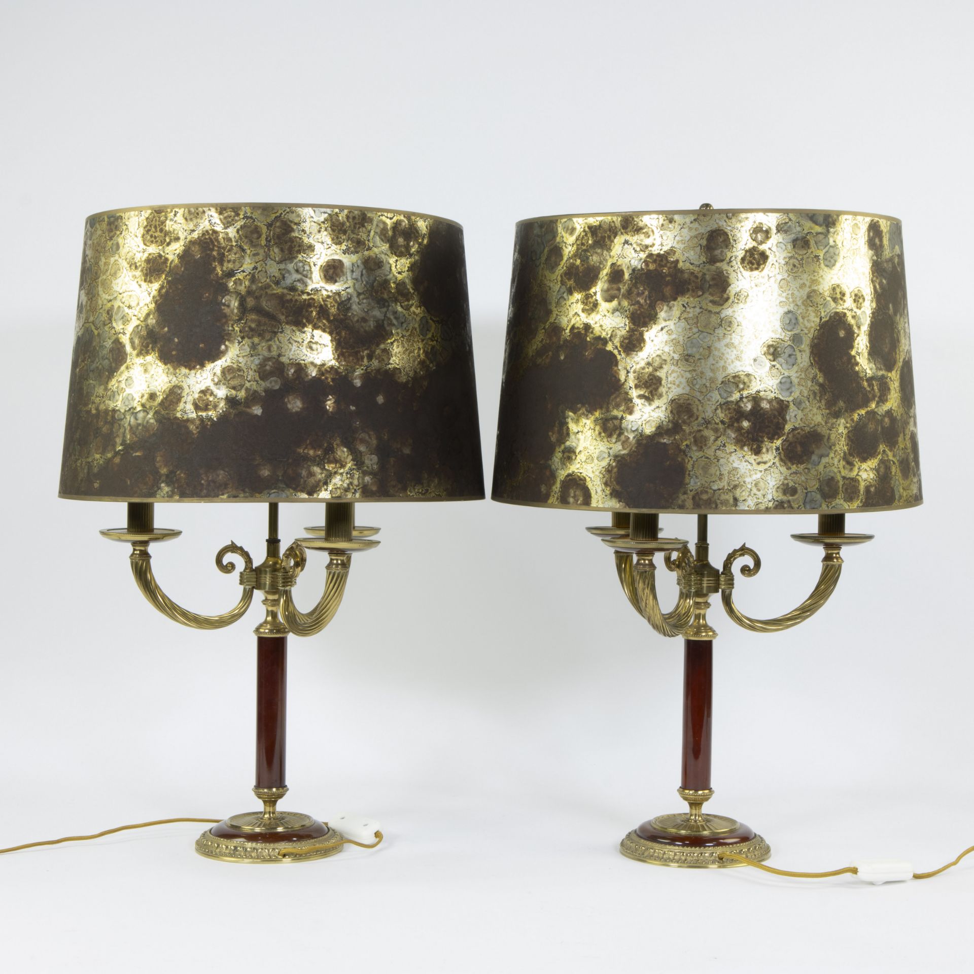 Pair of Bouilotte lamps with shades in bronzed platinum, 1980s - Image 3 of 4