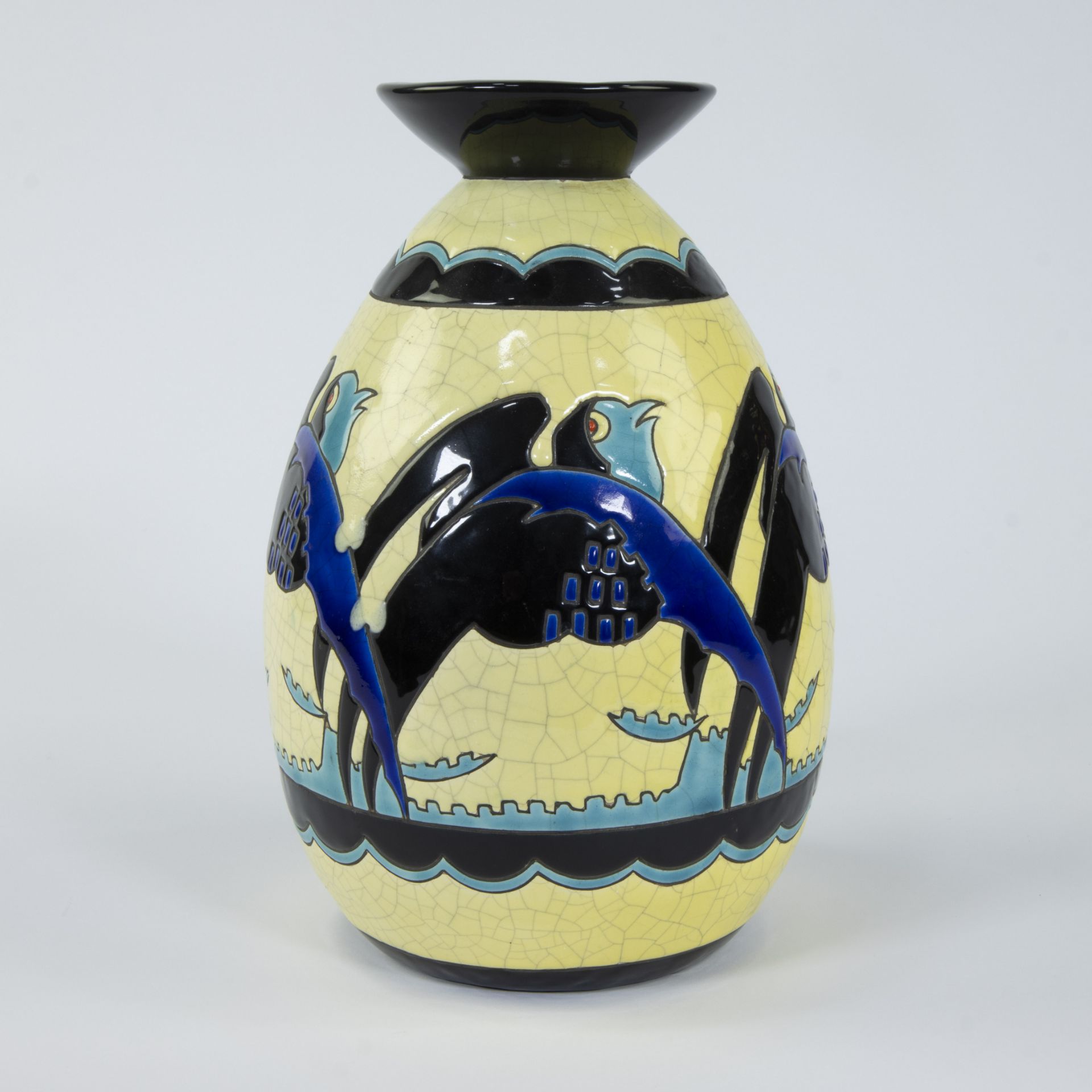 Boch Keramis Catteau vase with decor of stylised birds against a background of jagged waves and rais - Bild 4 aus 5