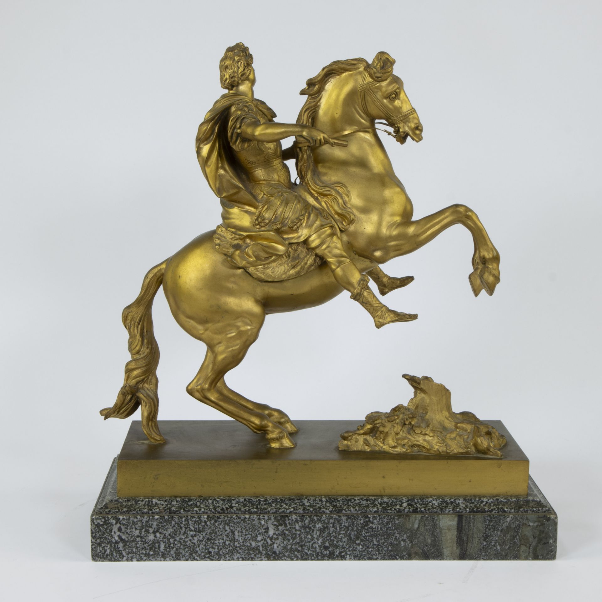 Rider in gilt bronze on marble plinth, depicting Louis XIV as Roman emperor, 19th century, after Fra - Bild 6 aus 6