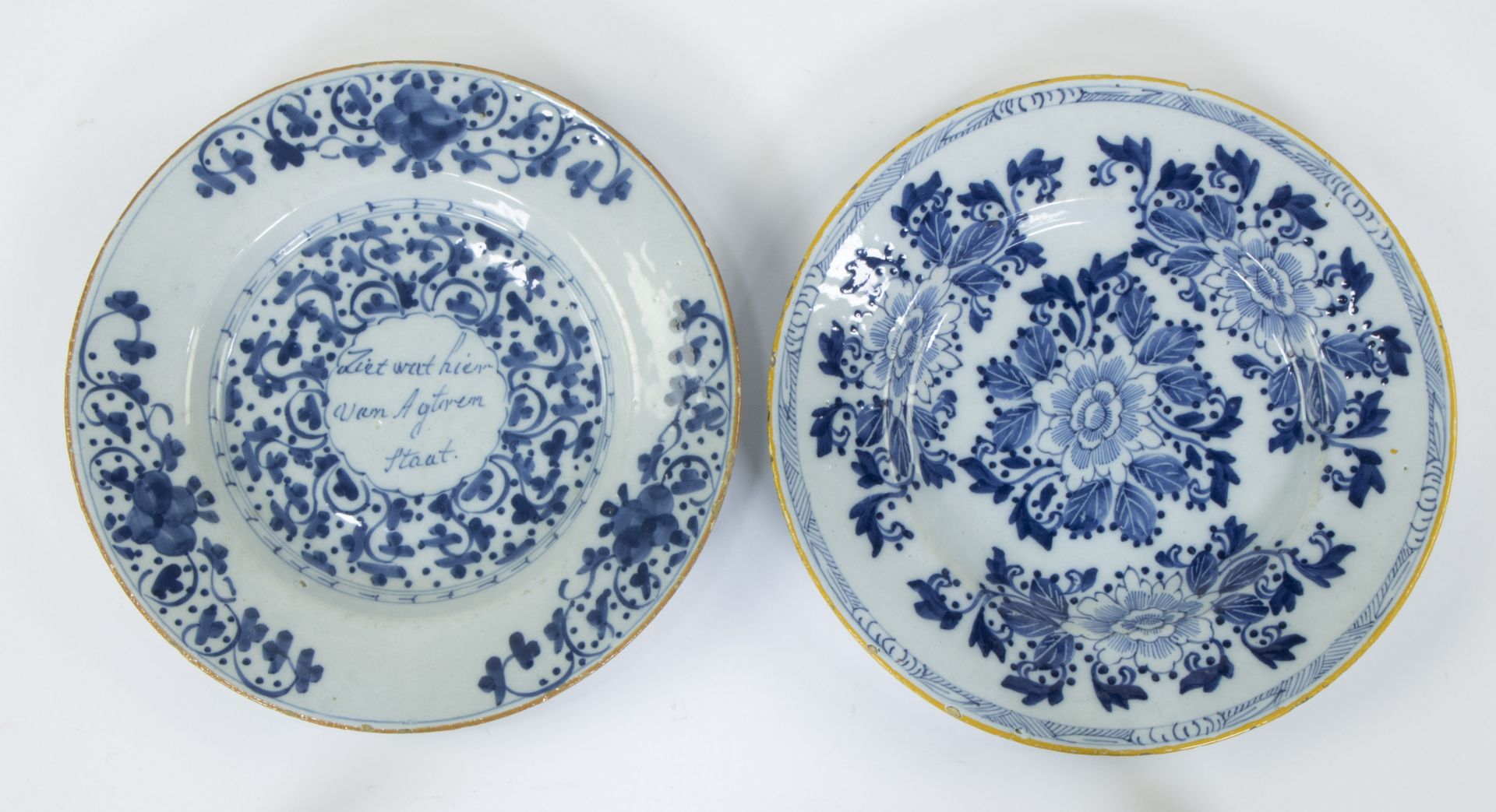 4 Delft plates, 18th century, The Claw (2) Van Den Briel - Greek A (1) - Bild 2 aus 5