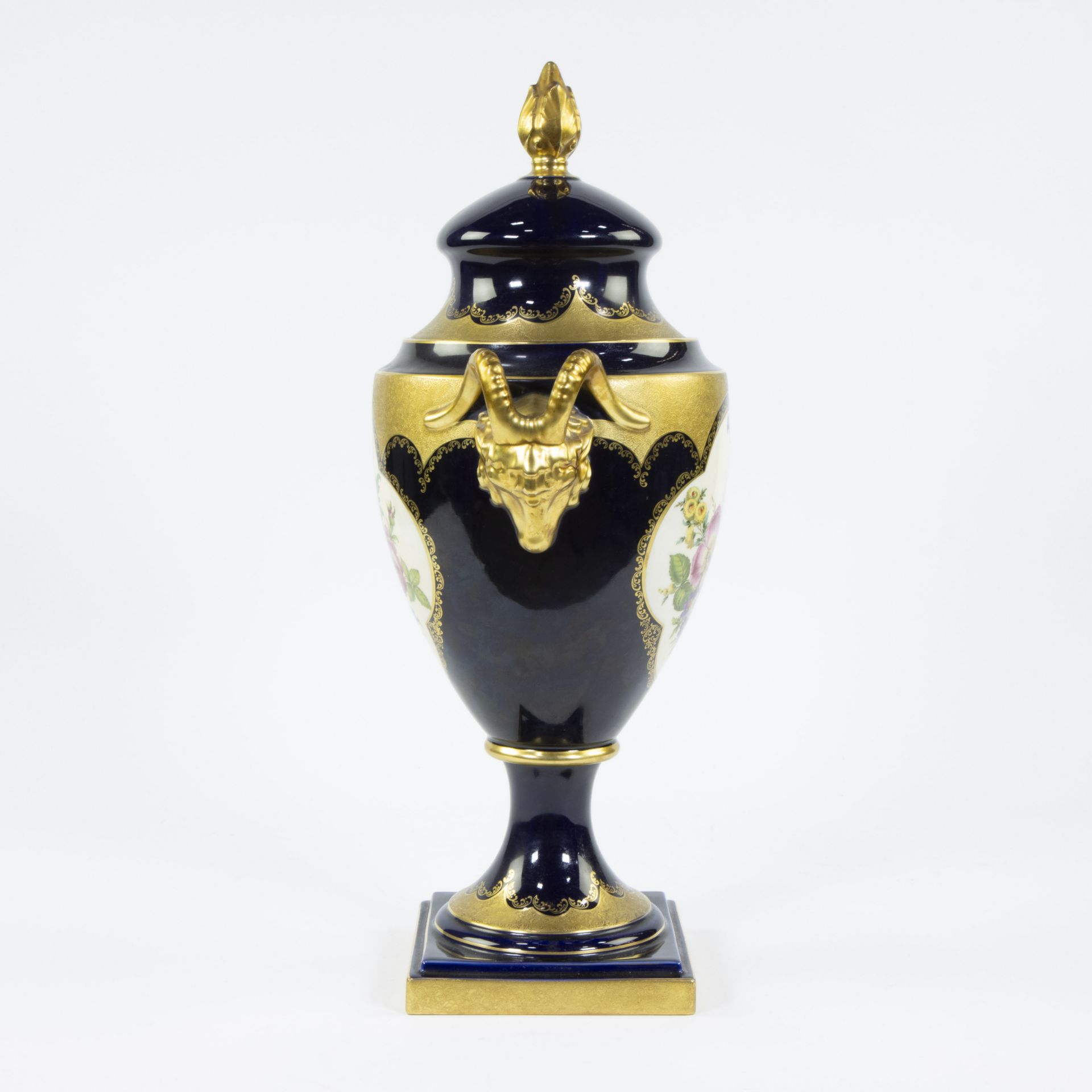 Lindner Kueps Bavaria cobalt blue and gilt porcelain vase with decoration of flowers and gilt rams h - Image 4 of 5