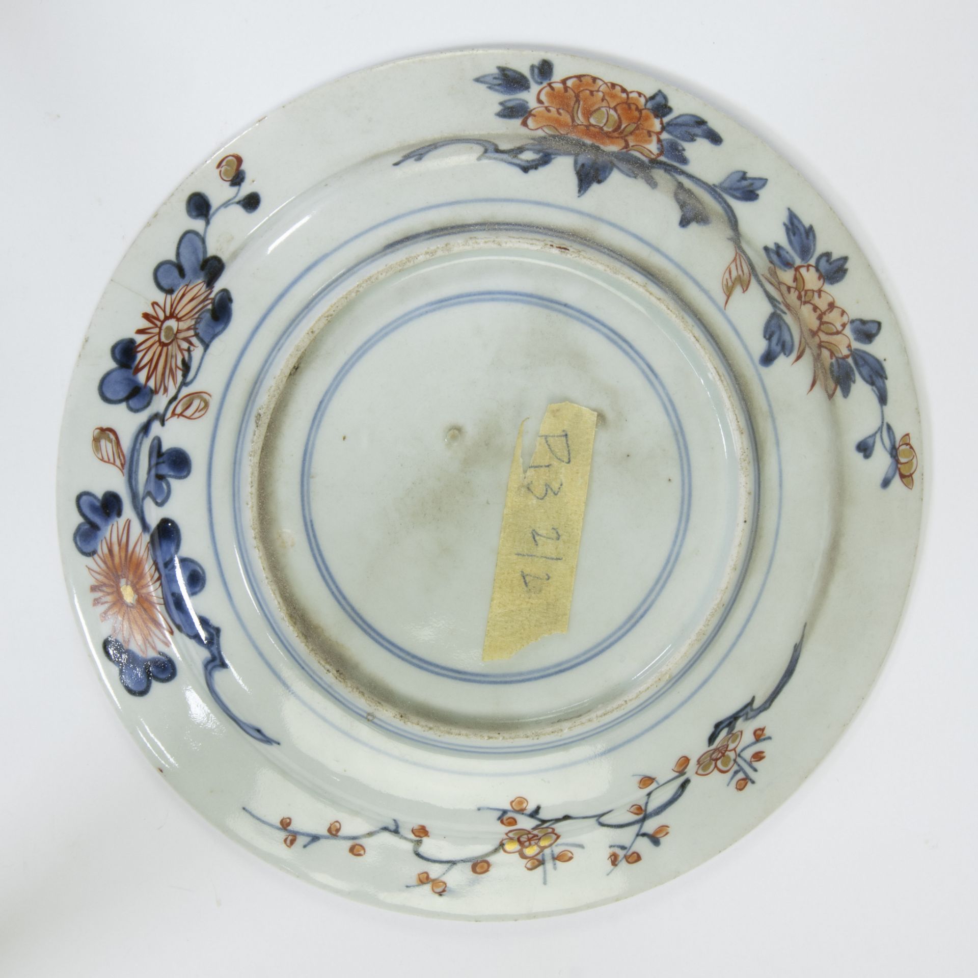 2 Chinese Imari plates and 4 blue and white plates, 18th century - Bild 5 aus 13