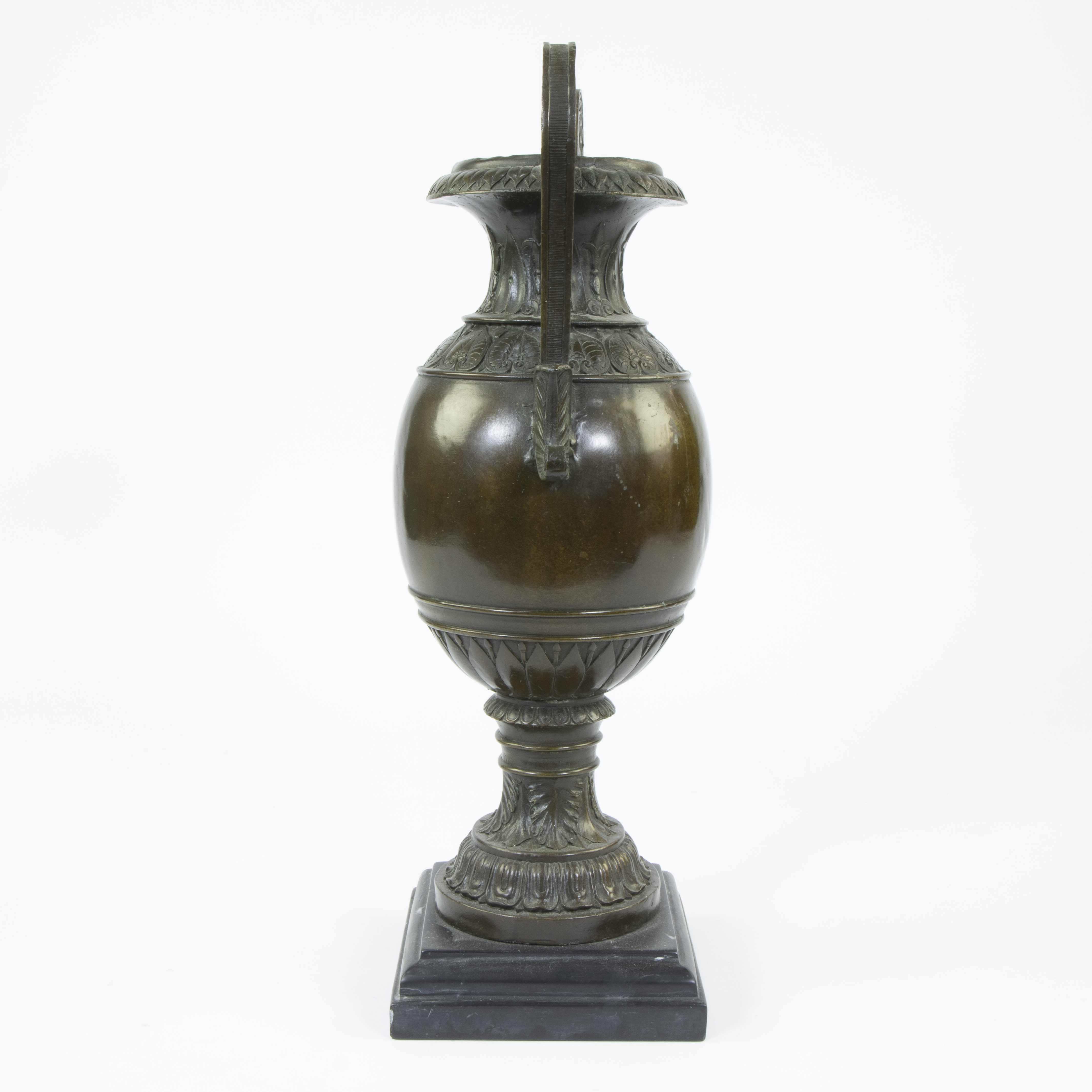 Large bronze neo-classical vase after Greek Roman example, on marble base - Image 2 of 4