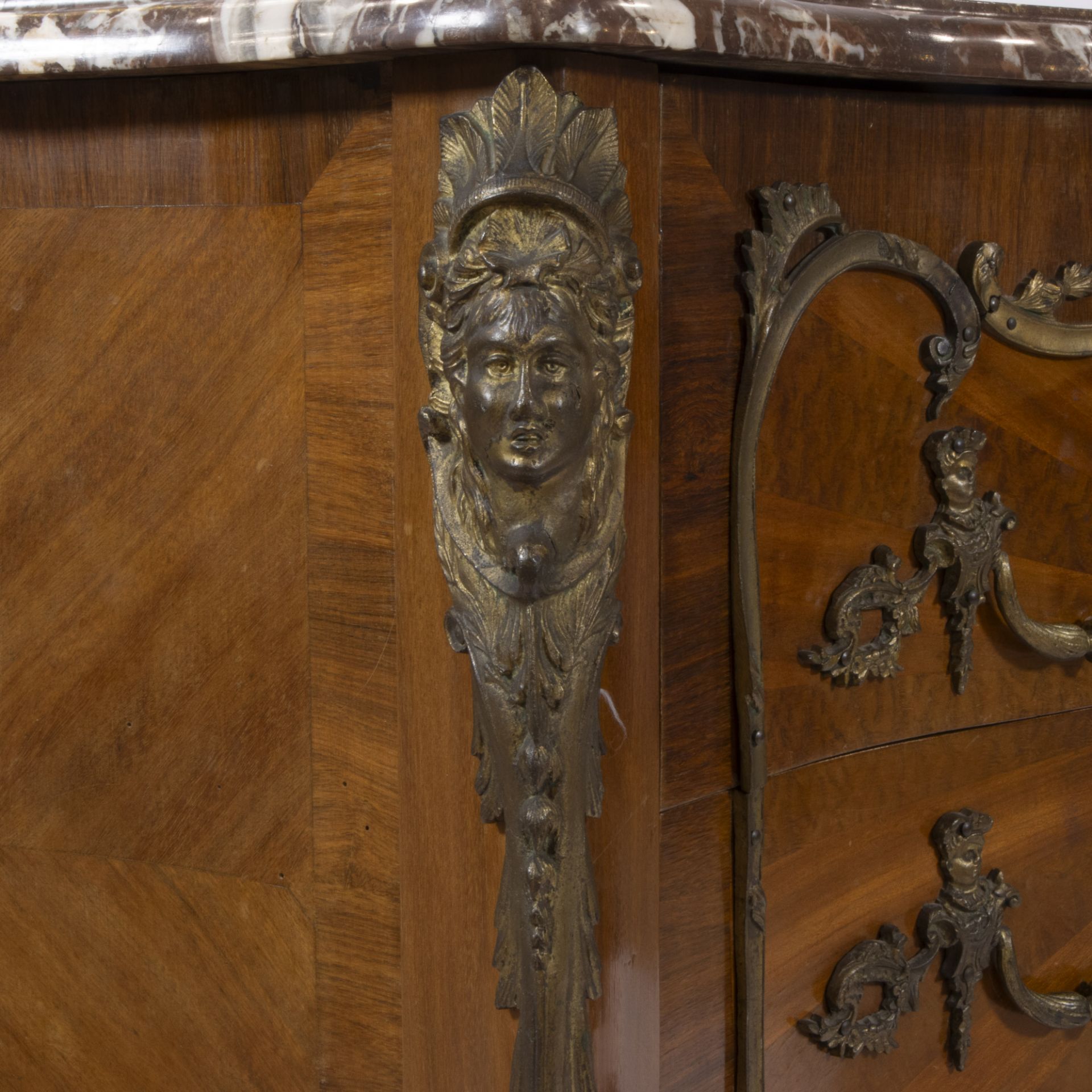 Louis XV style dresser with 2 drawers, bronze fittings and marble top - Bild 5 aus 5