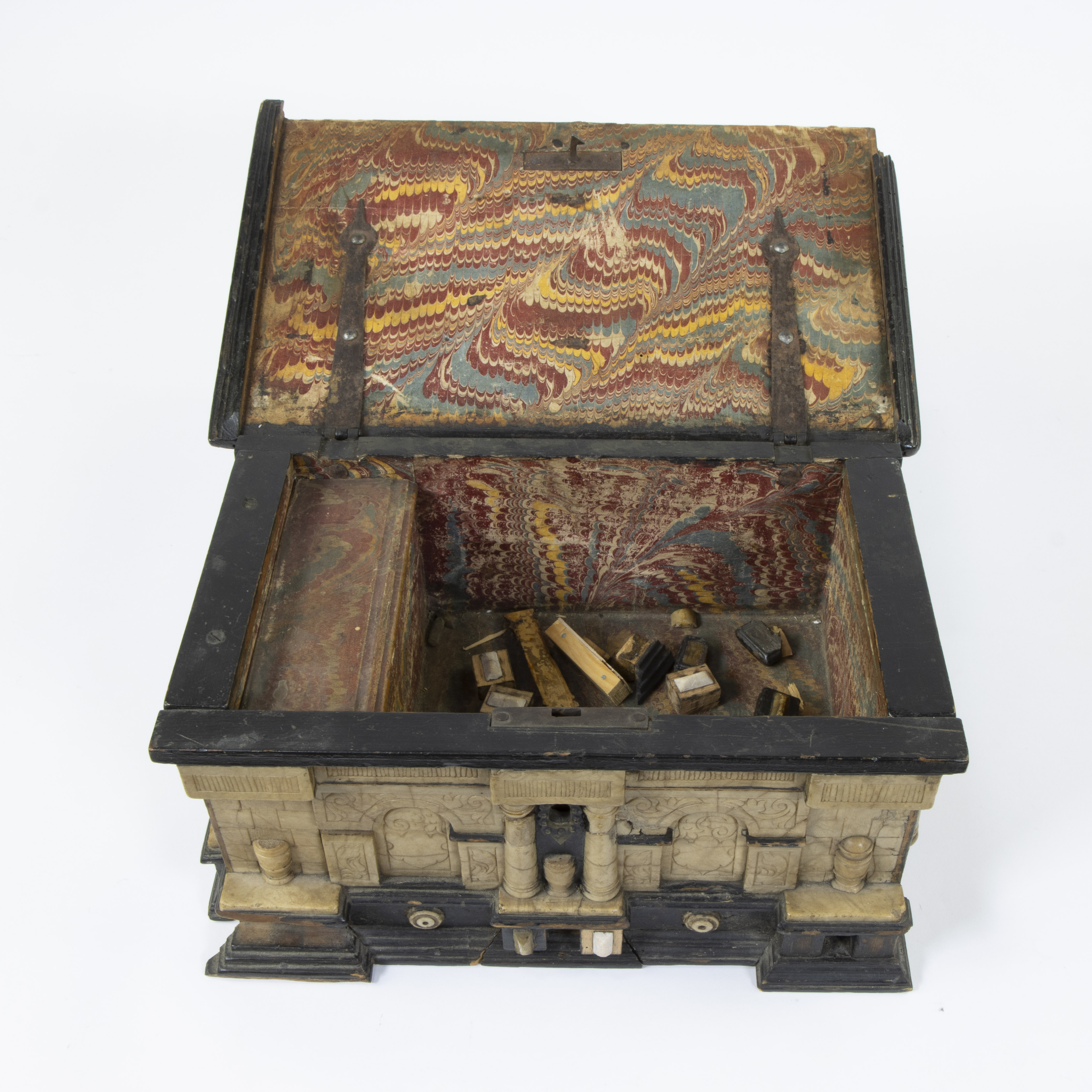 An early 17th century ebonised and alabaster table casket, Malines, circa 1630 - Image 2 of 6