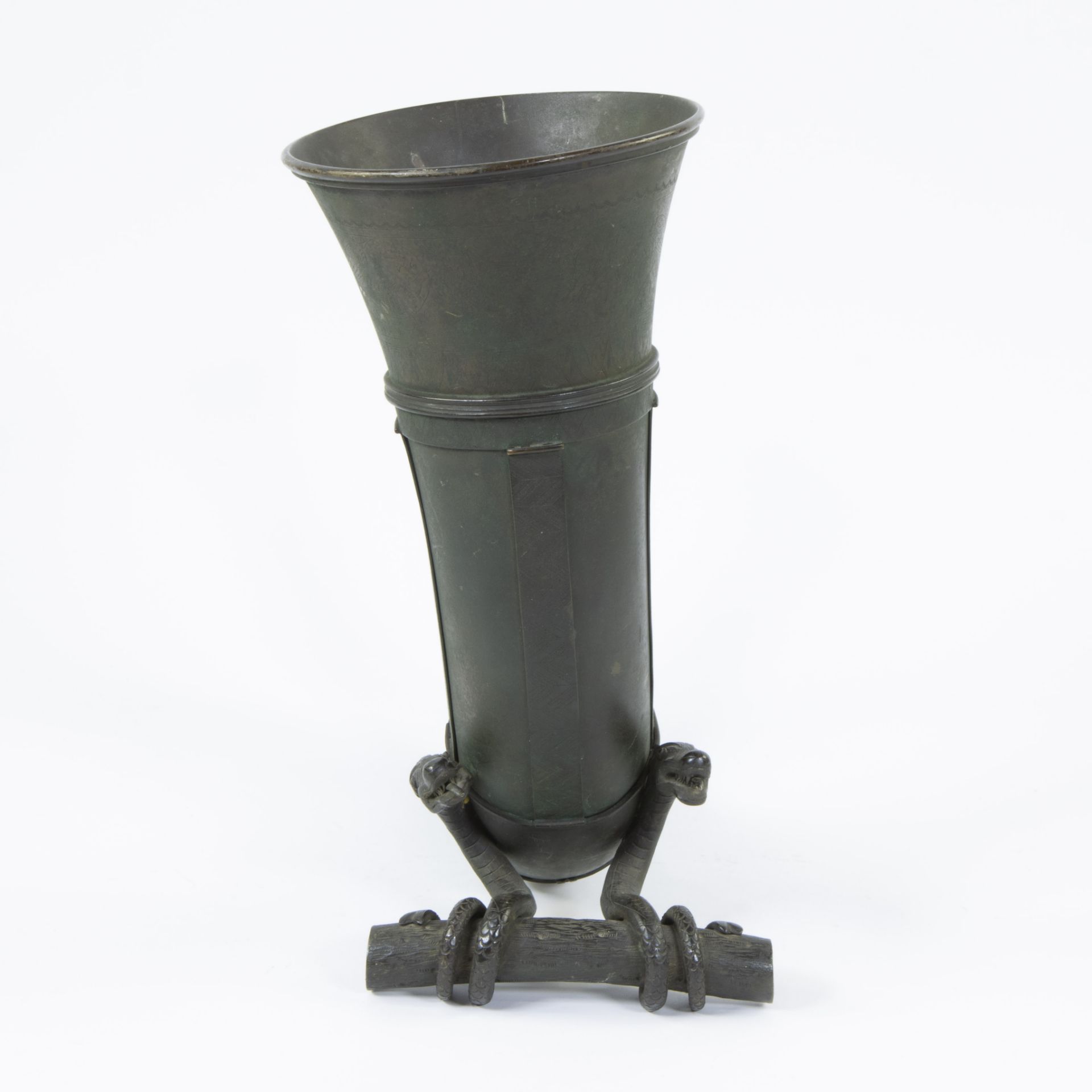 Danish bronze horn cup with snake feet, 19th century copy after 14th century model - Bild 2 aus 4