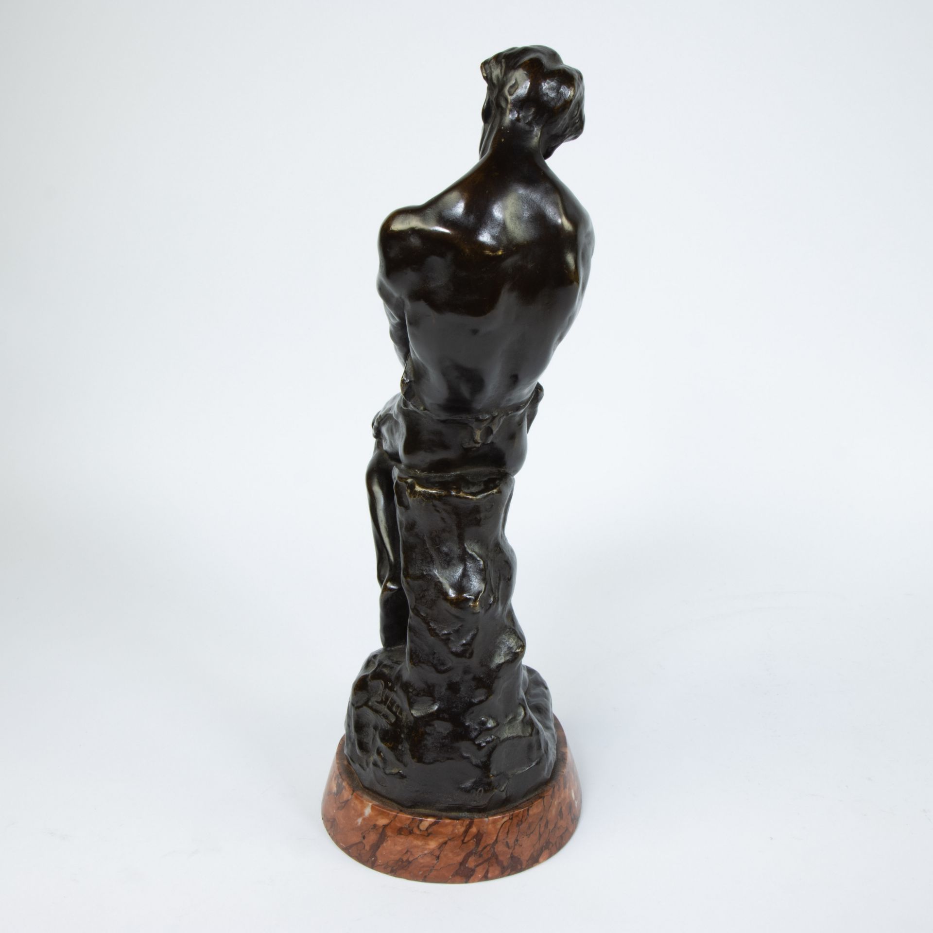 Voets & Vially (Victor VOETS (1882-1950), bronze statue of a woodworker, Bija foundry, signed - Image 3 of 6