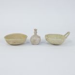 Pottery from ancient Greece, 2 bowls and a flask