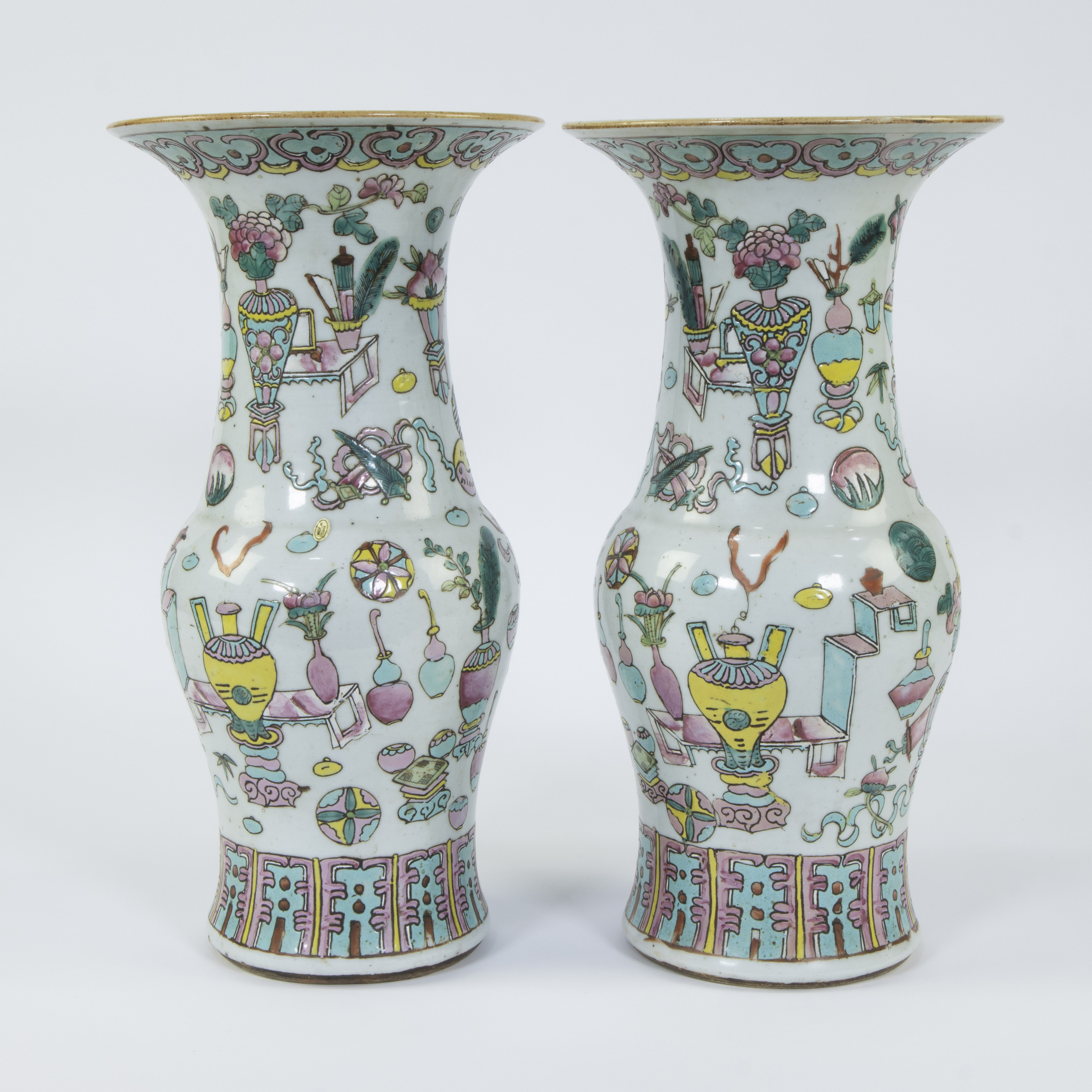 Pair of Chinese famille rose Yenyen vases with decoration of valuables, 19th century - Image 3 of 6