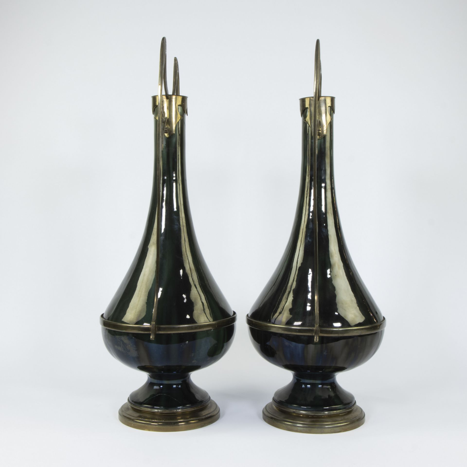 Couple Brussels Art Nouveau vase in ceramic with gilt brass, circa 1900 - Image 5 of 6