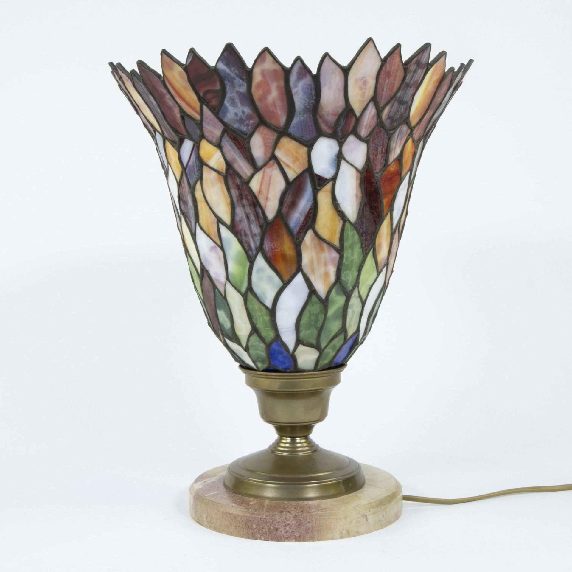 Colourful table lamp in chalice shape Tiffany style - Image 2 of 4