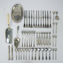 Collection of silver oa Sheffield (1899) crumbler, large spoon (800), English sugar scoop, 6 ice cre