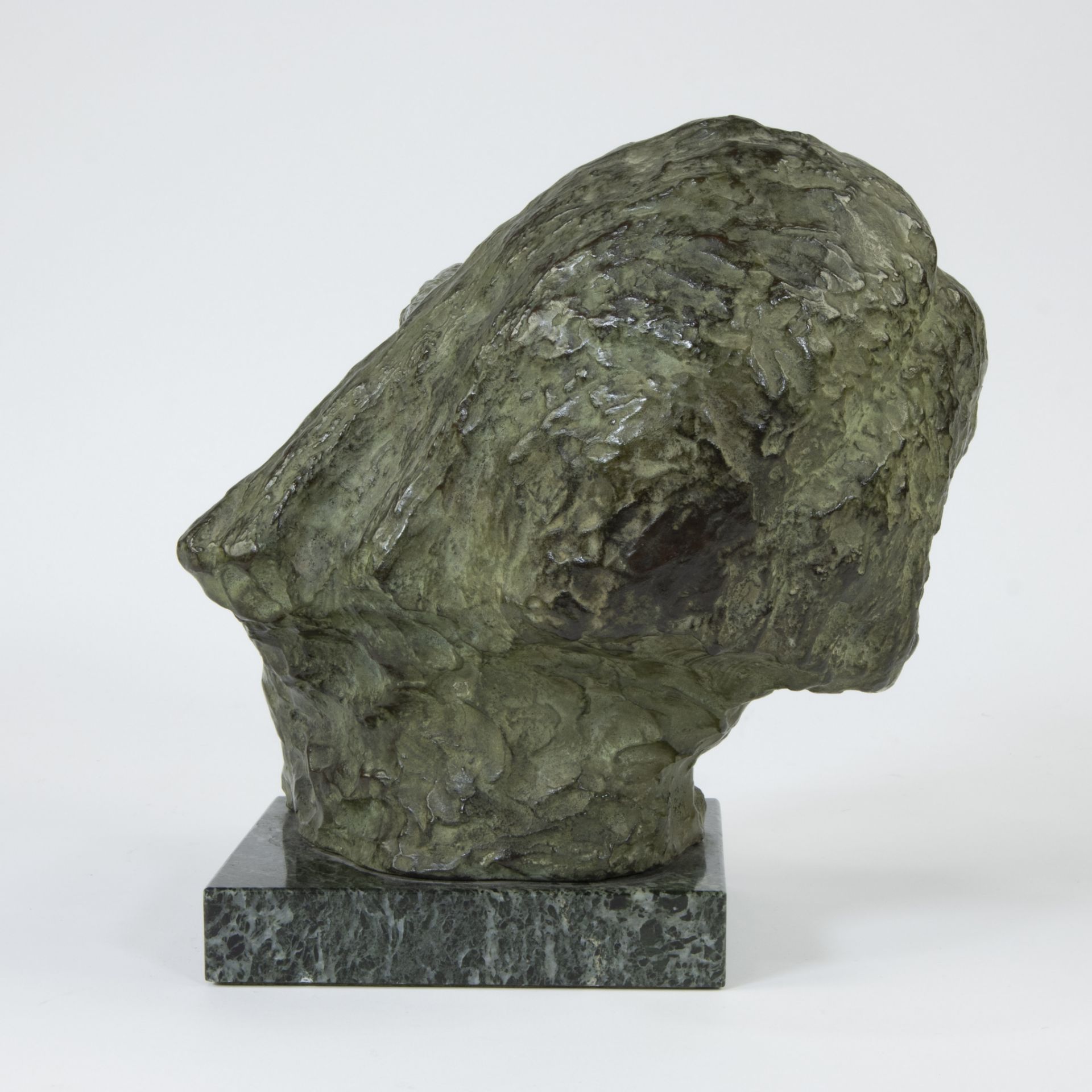 Geo VINDEVOGEL (1923-1977), green patinated bronze of head of Christ, signed - Image 4 of 6